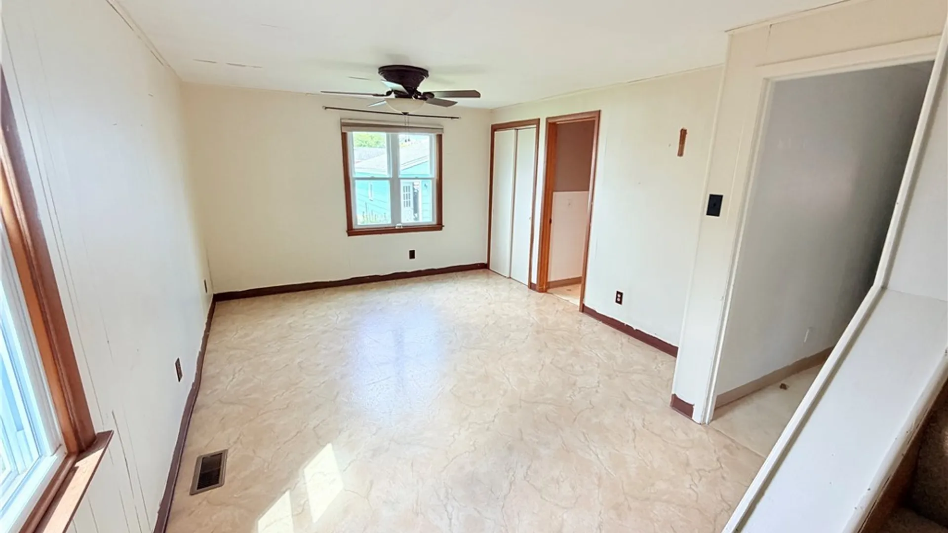 Property at 240 Hillside Avenue, Orchard Park, NY 14127 6