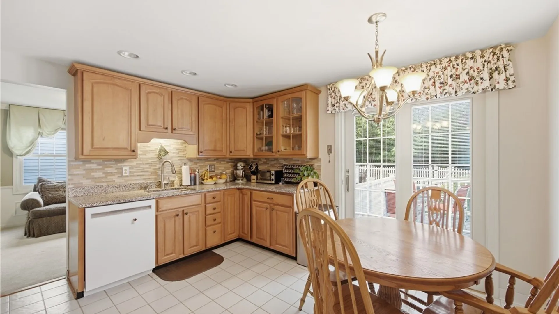 Property at 202 Oakbrook Drive, Amherst, NY 14221 13