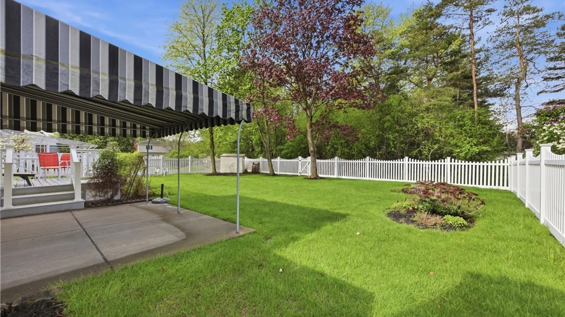 Property at 202 Oakbrook Drive, Amherst, NY 14221 35