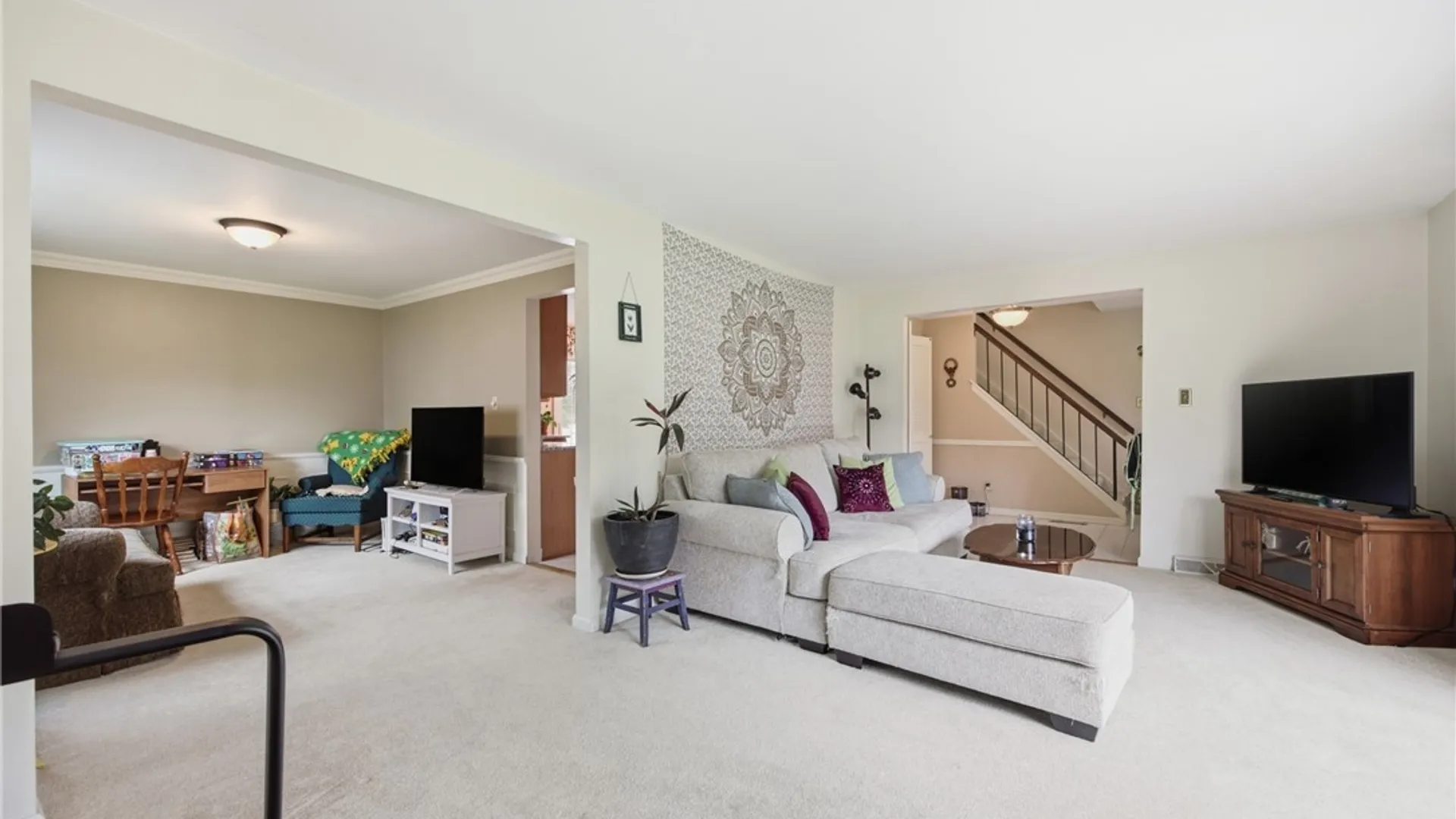 Property at 202 Oakbrook Drive, Amherst, NY 14221 8