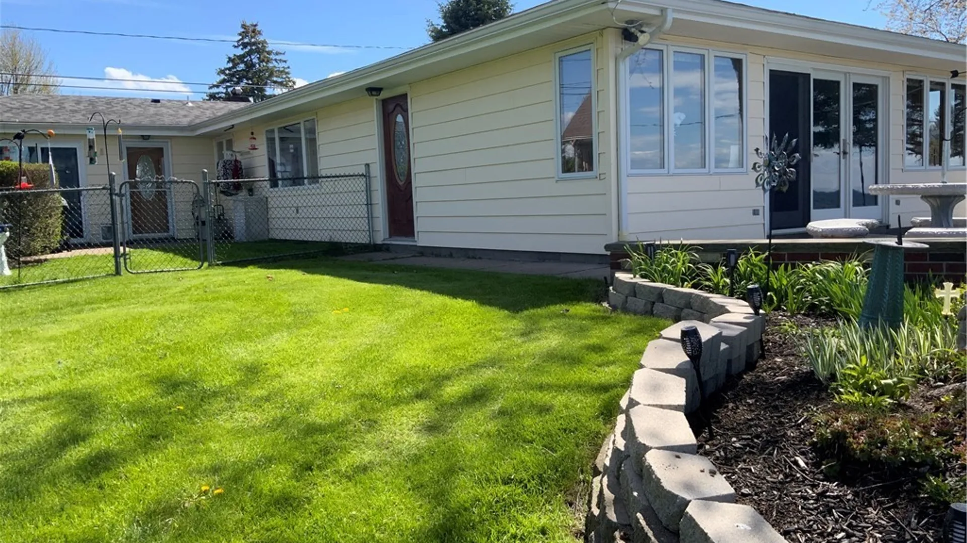 Property at 8743 Lakeview Drive, Somerset, NY 14012 5