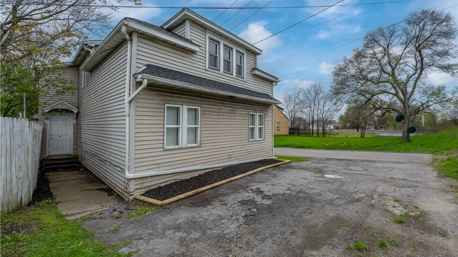 Property at 111 Pinehurst Avenue, Cheektowaga, NY 14225 18