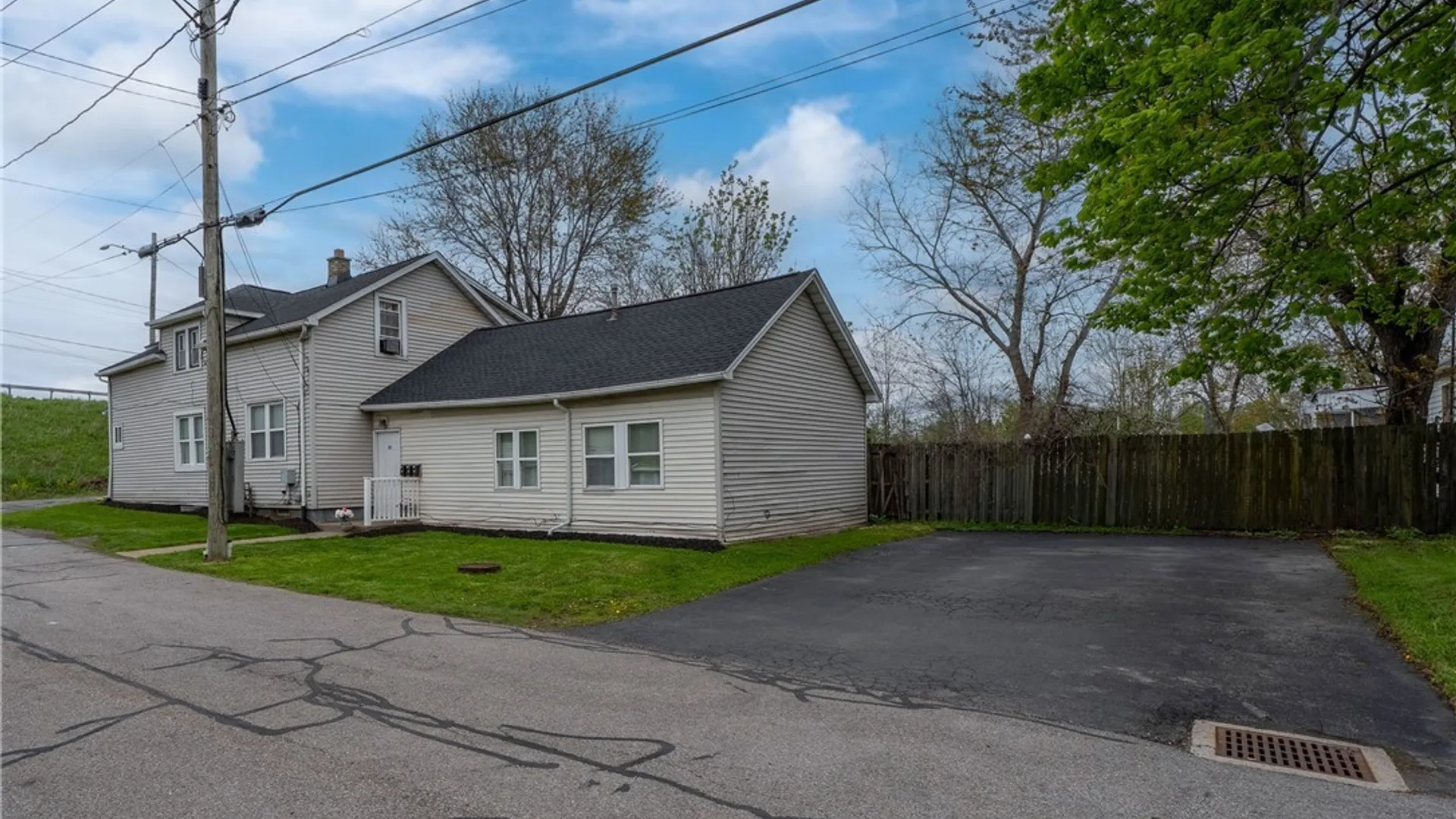 Property at 111 Pinehurst Avenue, Cheektowaga, NY 14225 19