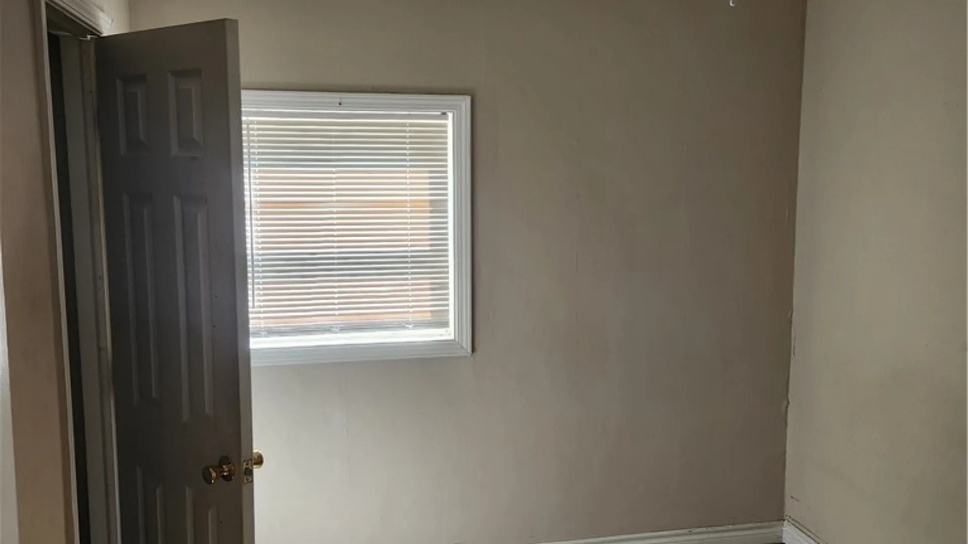 Property at 111 Pinehurst Avenue, Cheektowaga, NY 14225 42