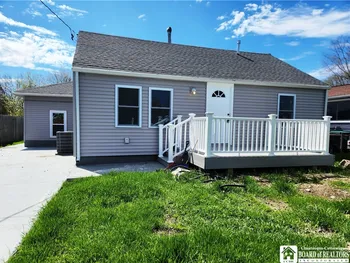5347 Lake Avenue, Orchard Park, NY 14127