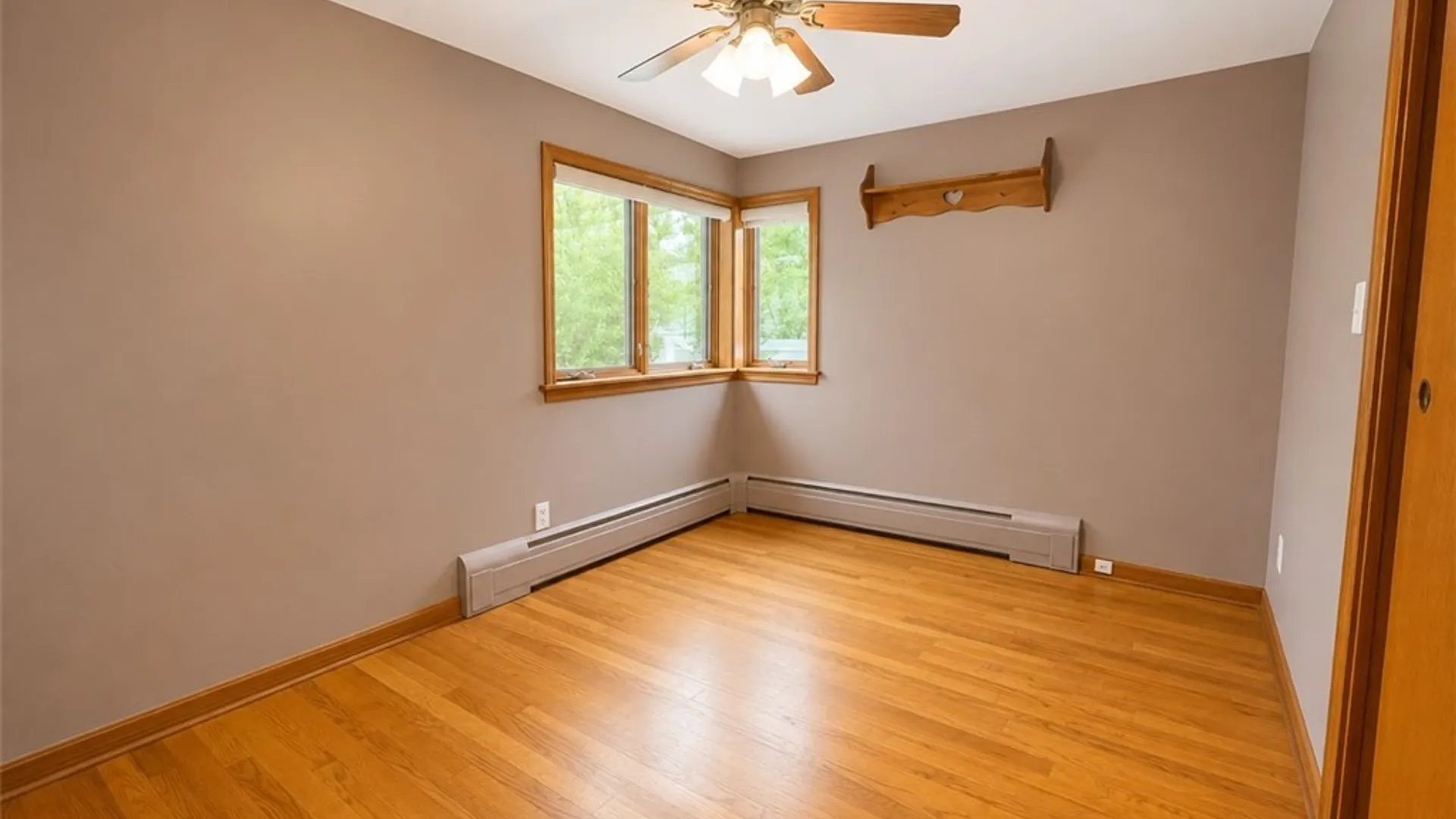 Property at 5459 Columbia Avenue, Hamburg, NY 14075 15