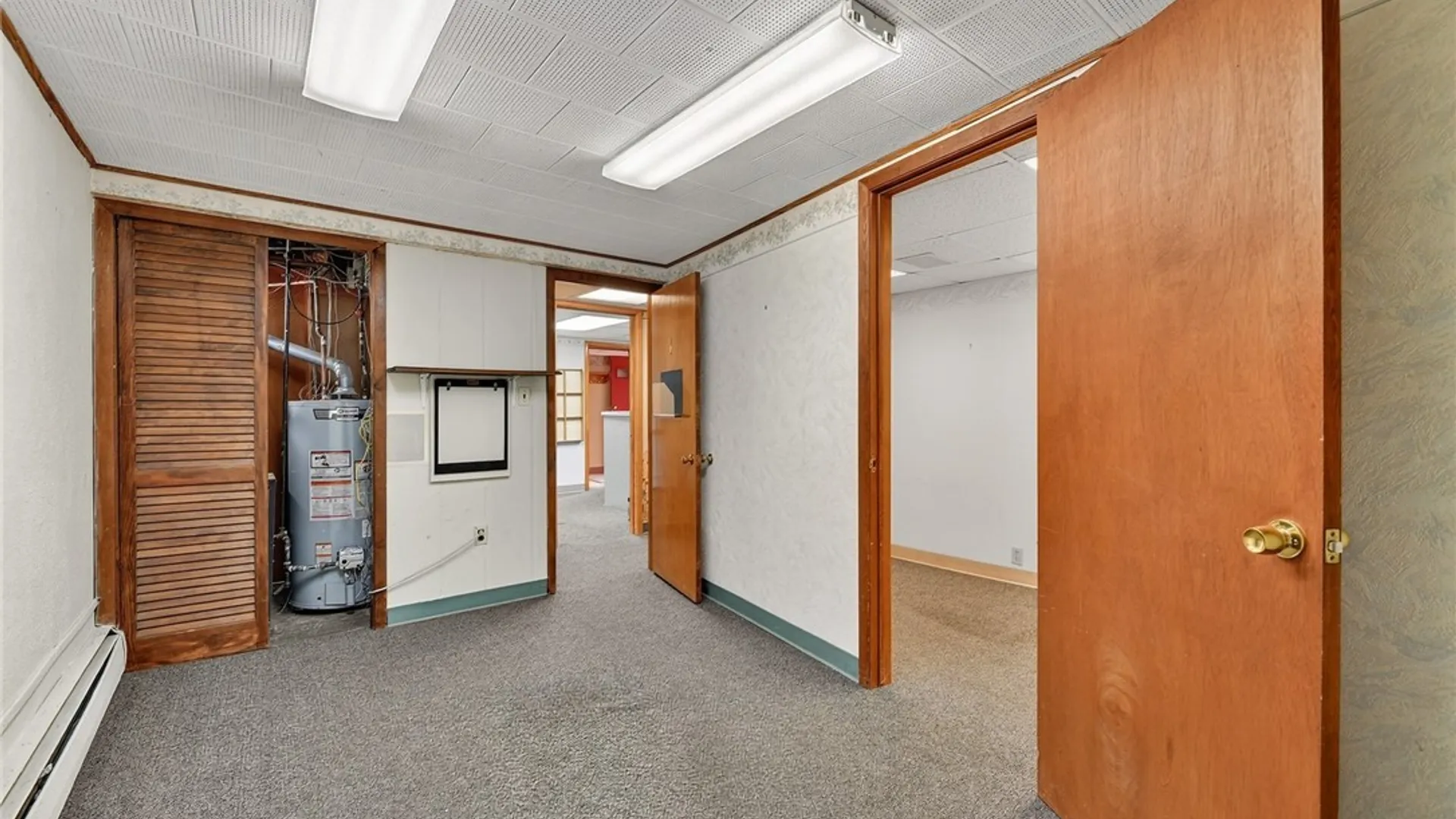 Property at 841 Cleveland Drive, Cheektowaga, NY 14225 39