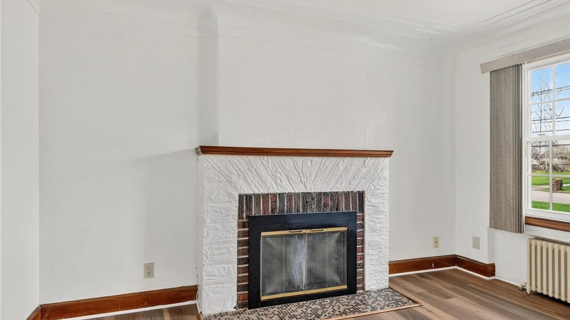 Property at 841 Cleveland Drive, Cheektowaga, NY 14225 6