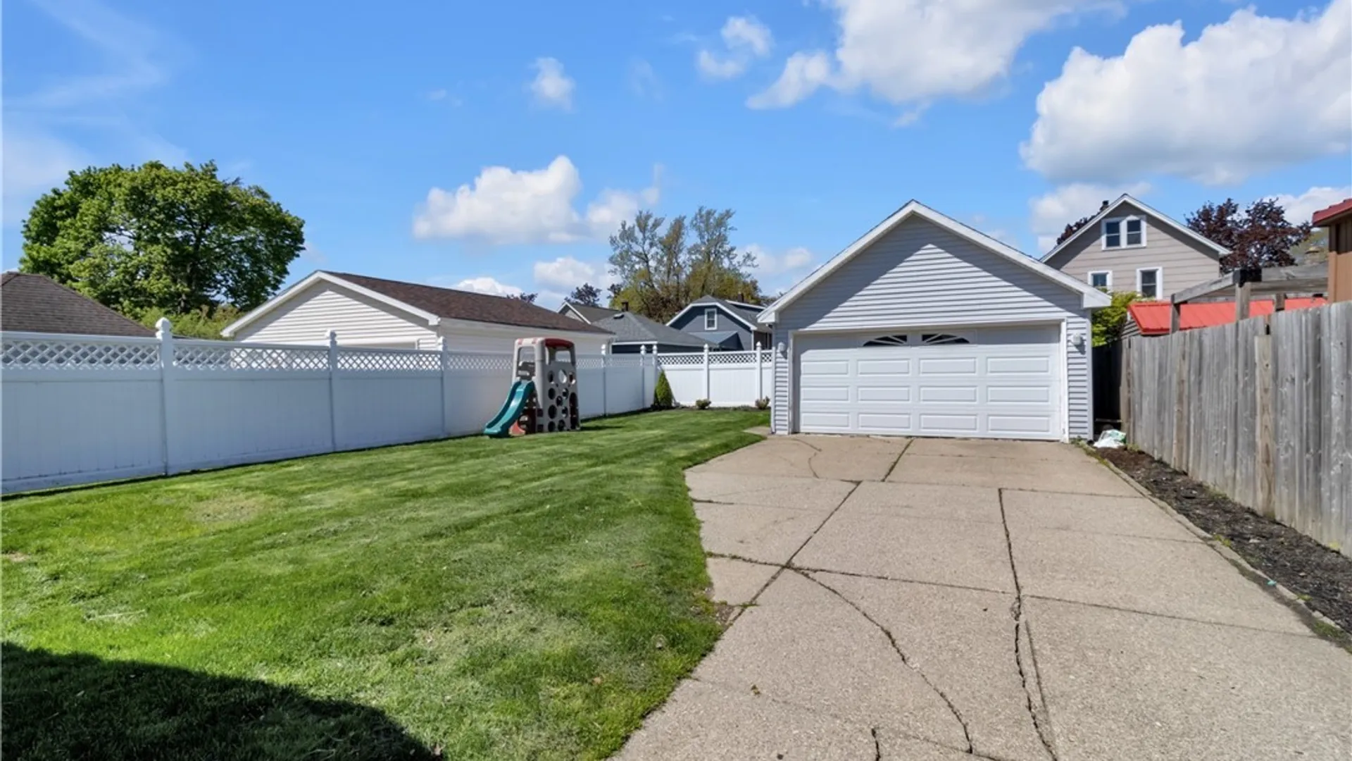 Property at 40 Shenandoah Road, Buffalo, NY 14220 41
