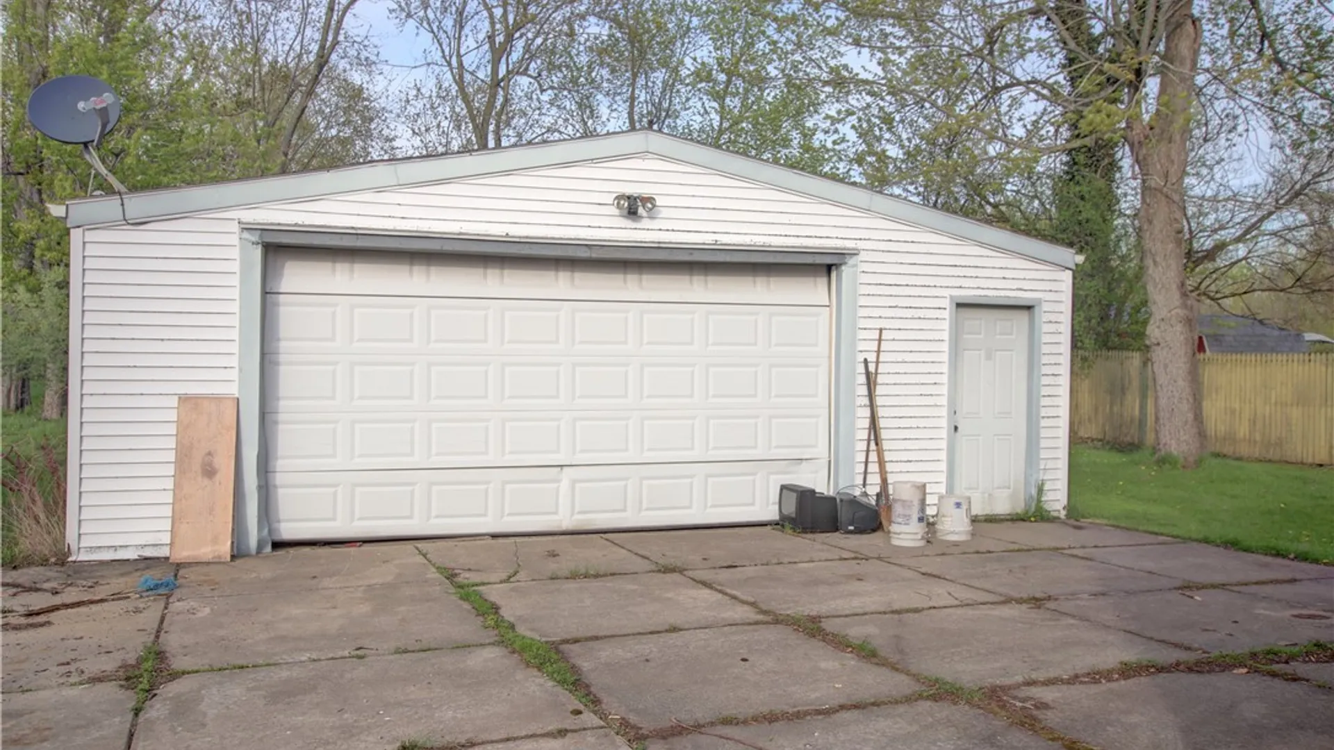 Property at 143 Franklin Street, Tonawanda, NY 14150 4