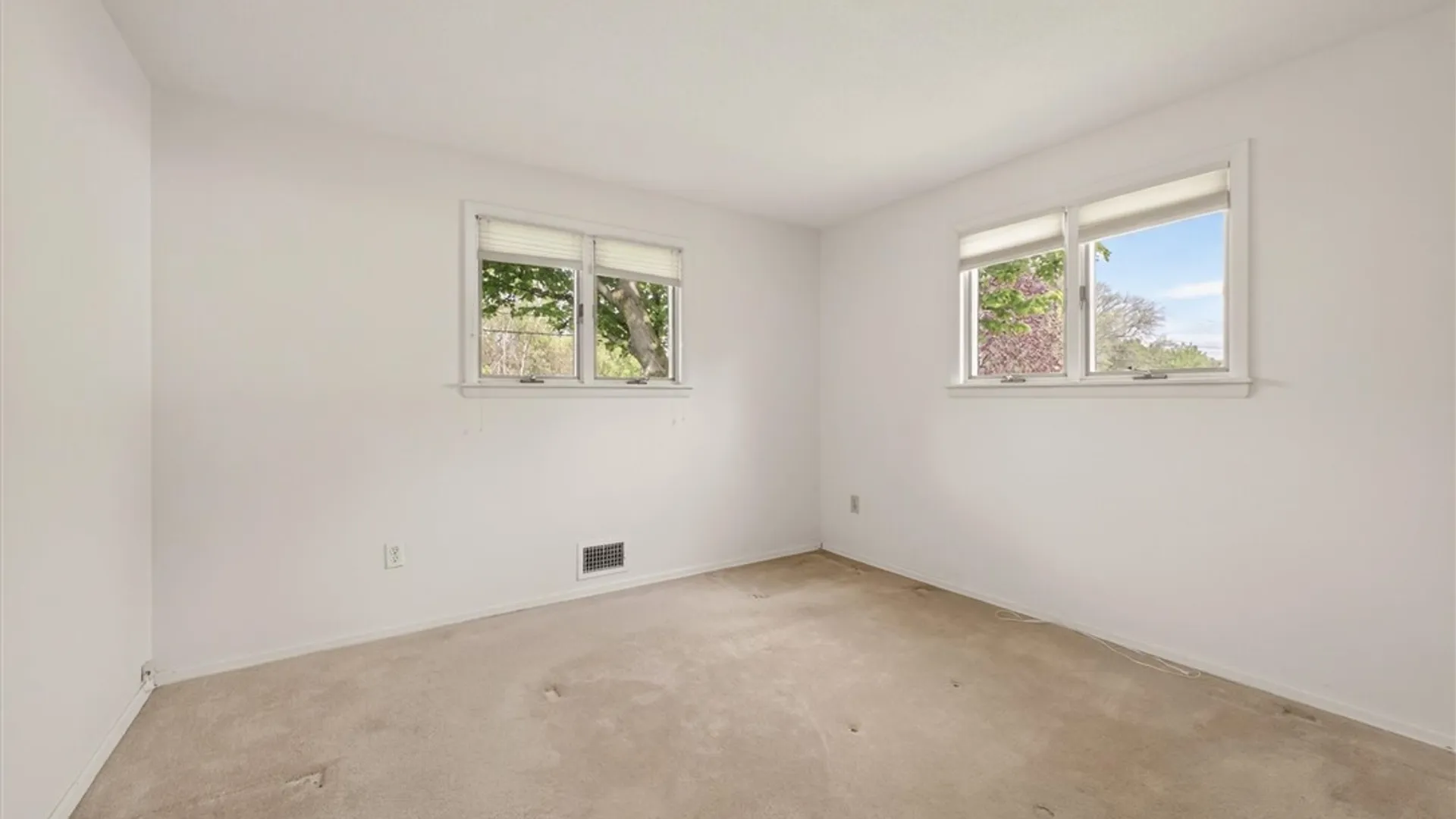 Property at 6042 River Road, Henrietta, NY 14586 10