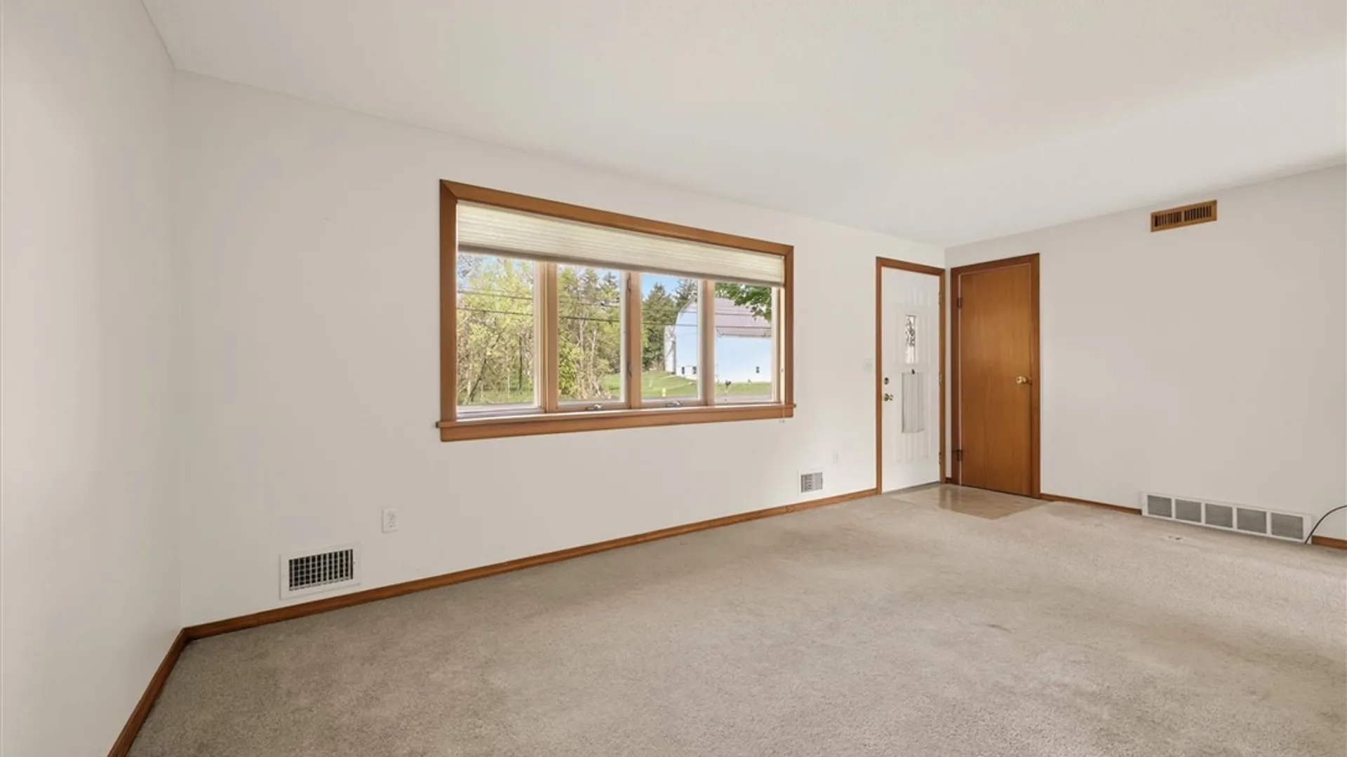 Property at 6042 River Road, Henrietta, NY 14586 8