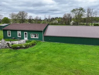 2572 Lakeview Road, Hamburg, NY 14085