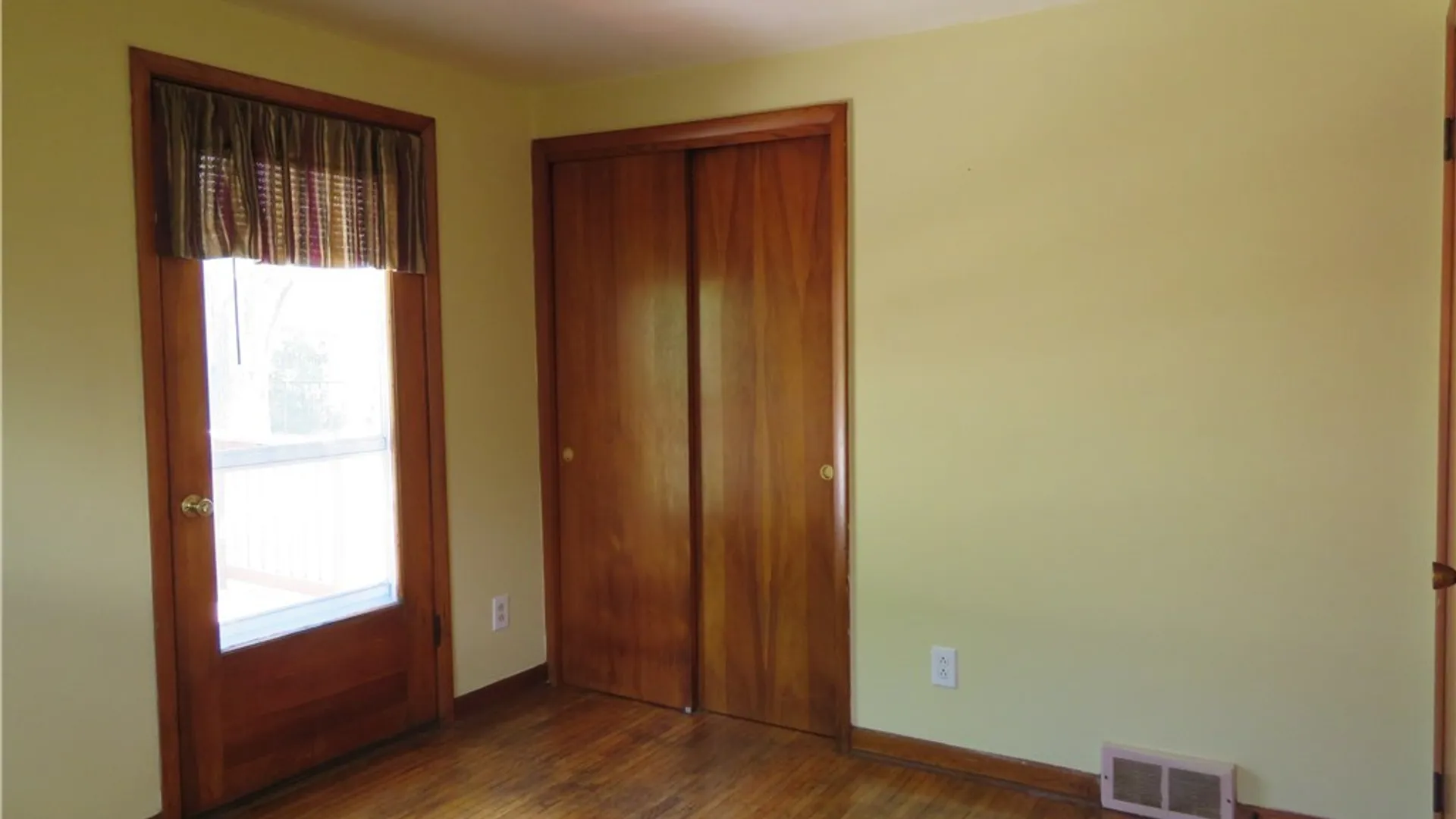 Property at 262 Lydia Lane, Cheektowaga, NY 14225 25