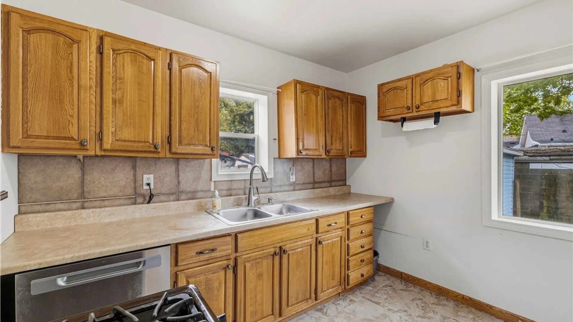 Property at 12 Simson Street, Tonawanda, NY 14150 10