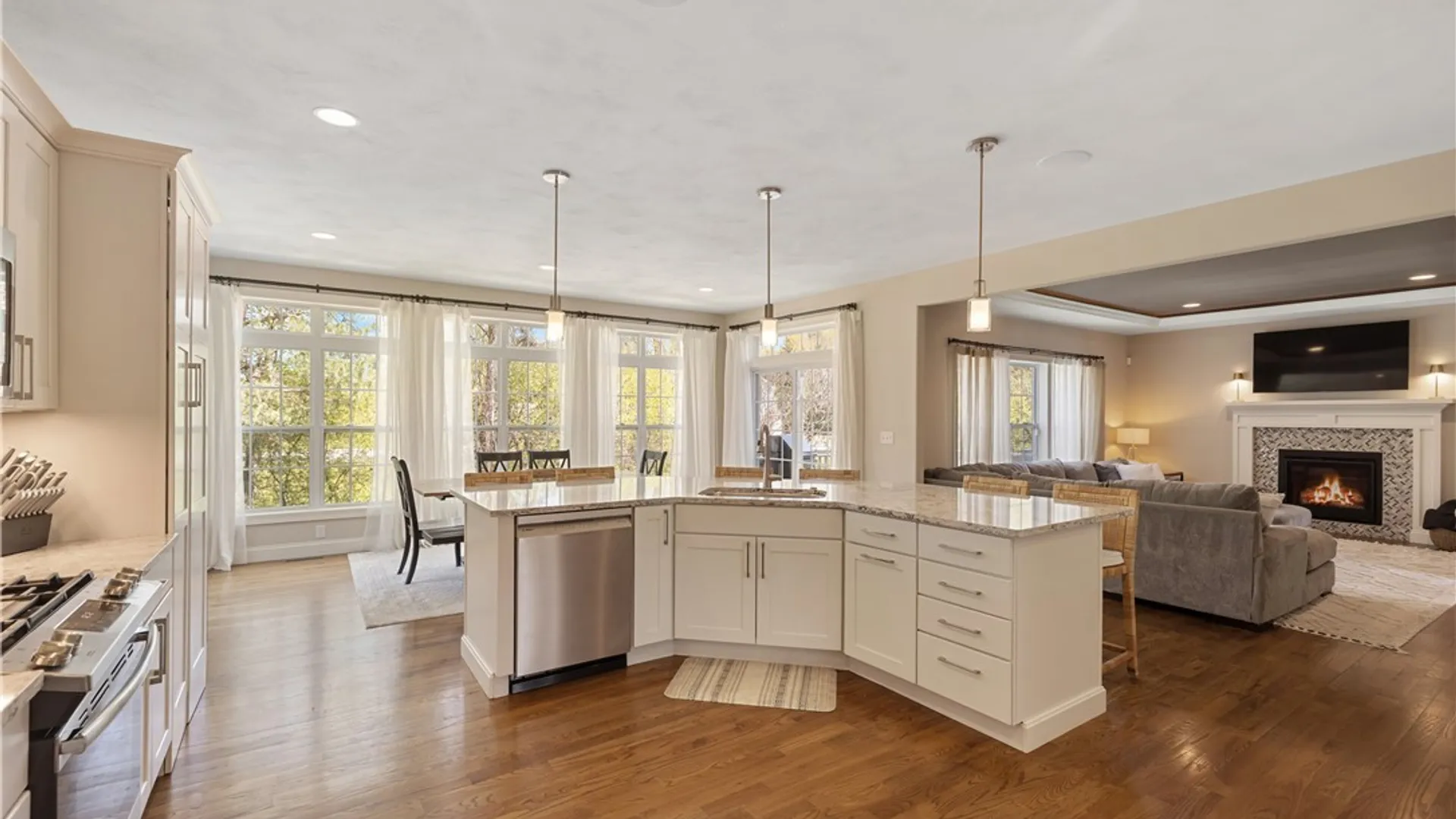 Property at 122 Crane, Manlius, NY 13104 14