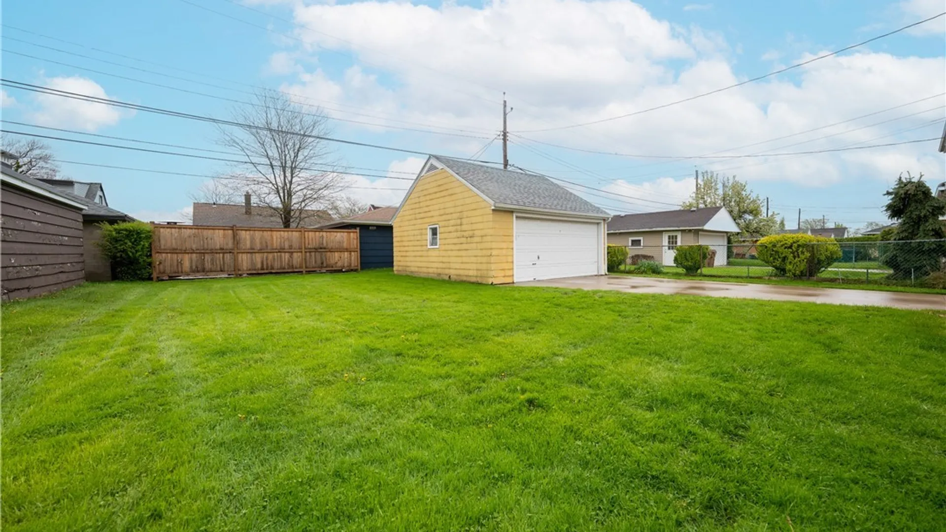 Property at 279 Pleasant Parkway, Cheektowaga, NY 14206 44