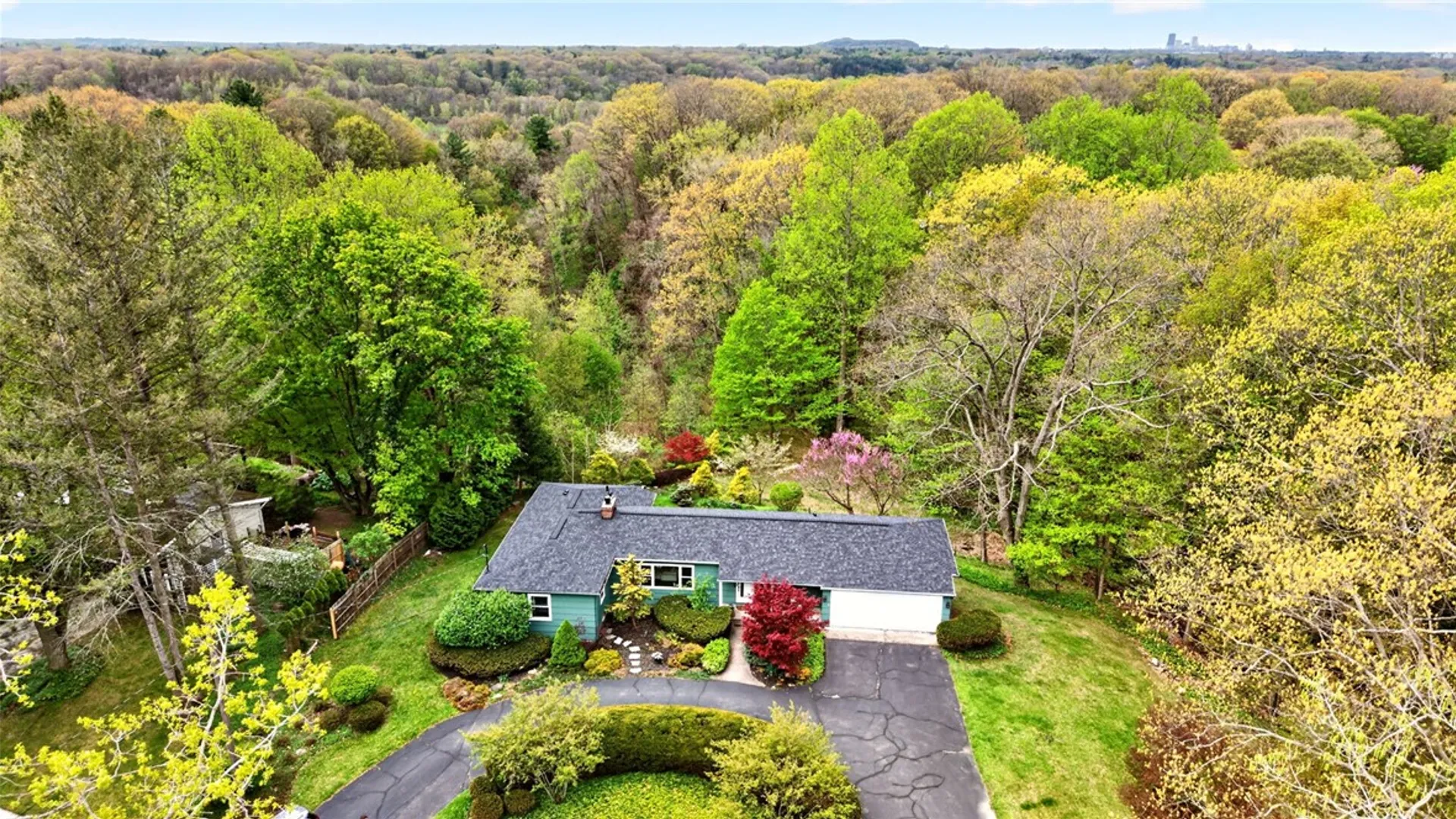 Property at 131 Panorama Trail, Penfield, NY 14625 4