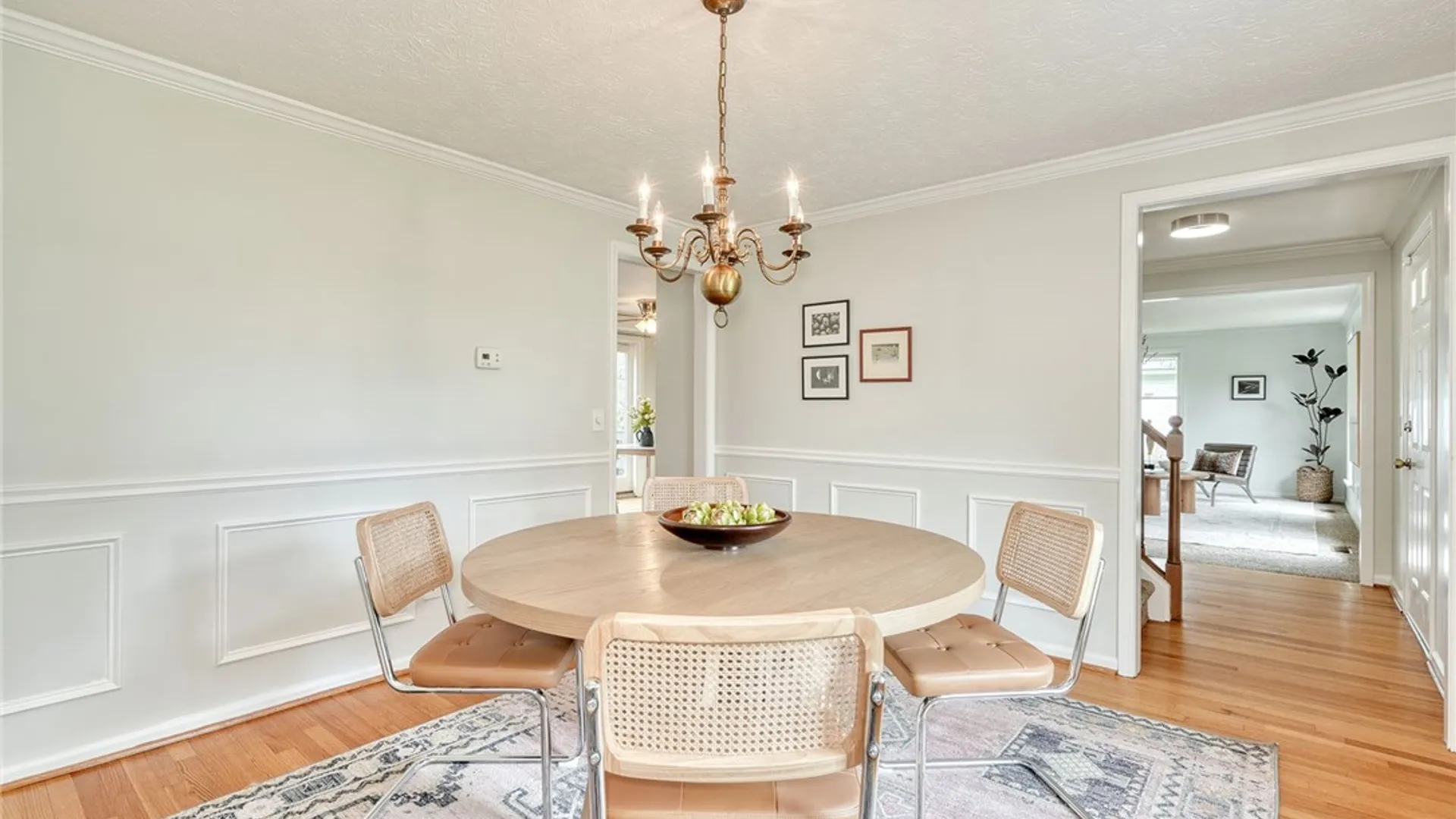 Property at 6 Hunters Pointe, Pittsford, NY 14534 10