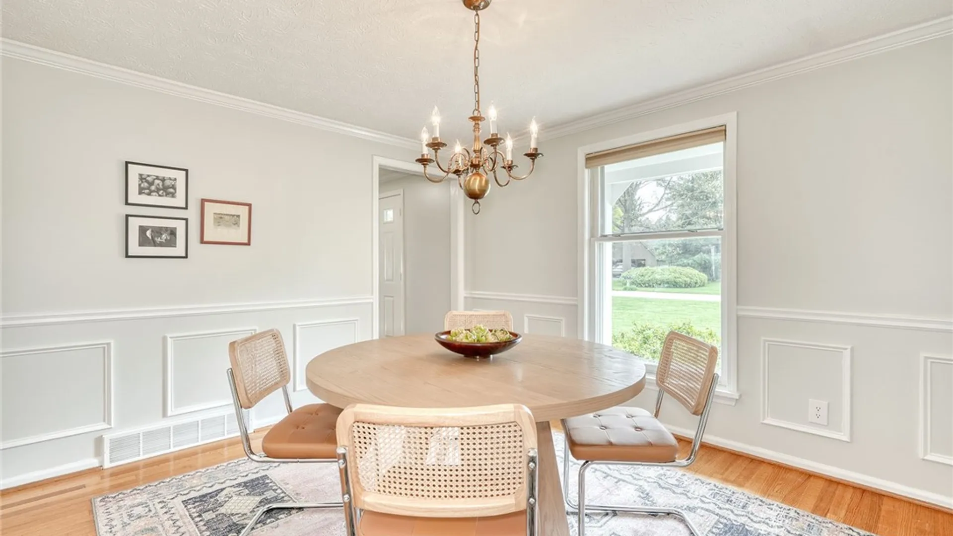 Property at 6 Hunters Pointe, Pittsford, NY 14534 11