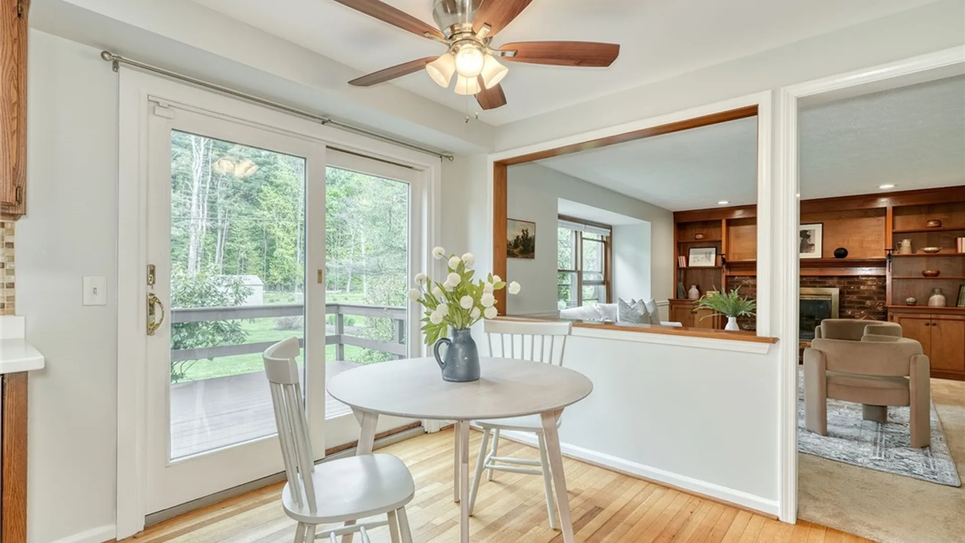 Property at 6 Hunters Pointe, Pittsford, NY 14534 17