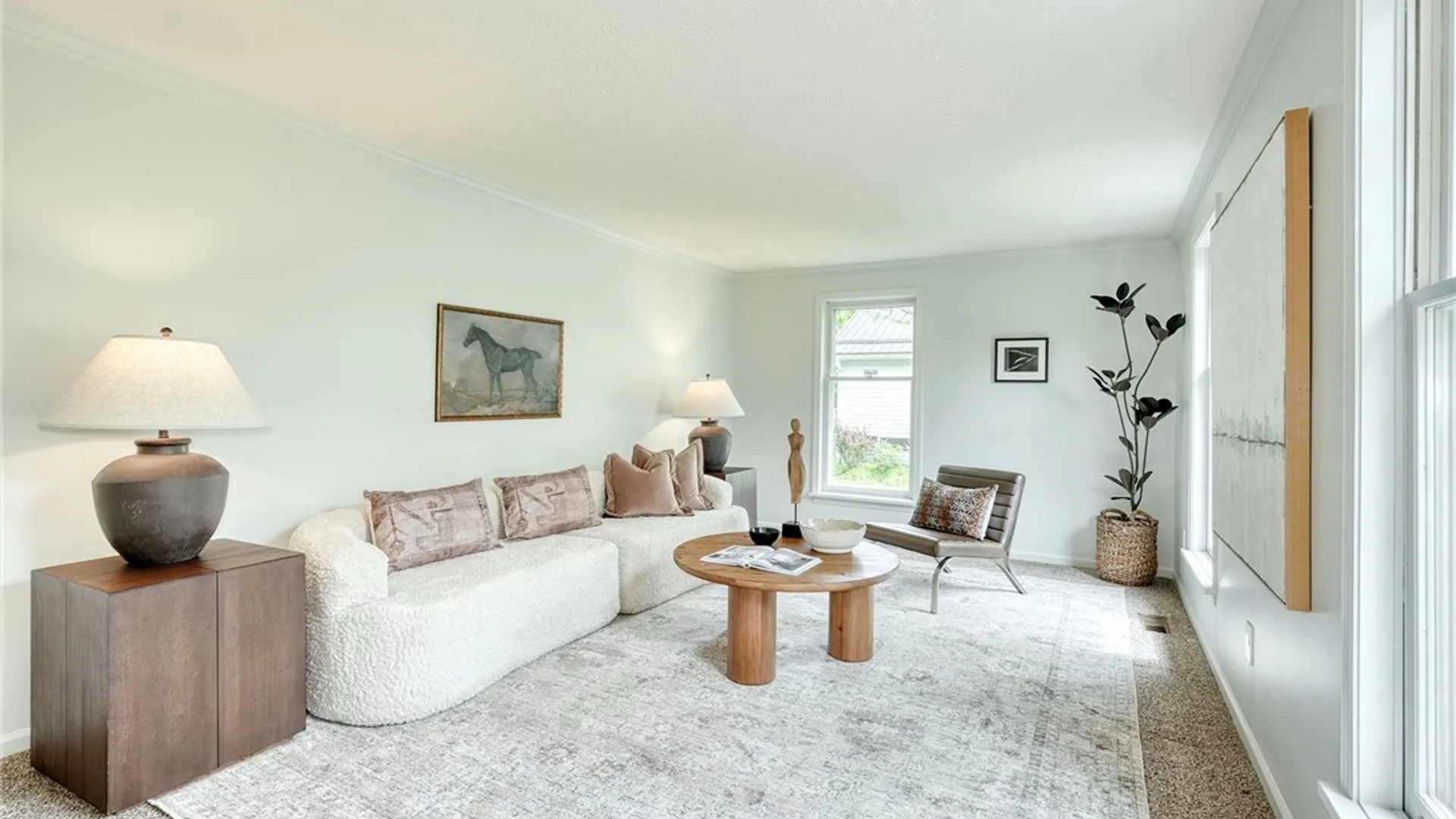 Property at 6 Hunters Pointe, Pittsford, NY 14534 3