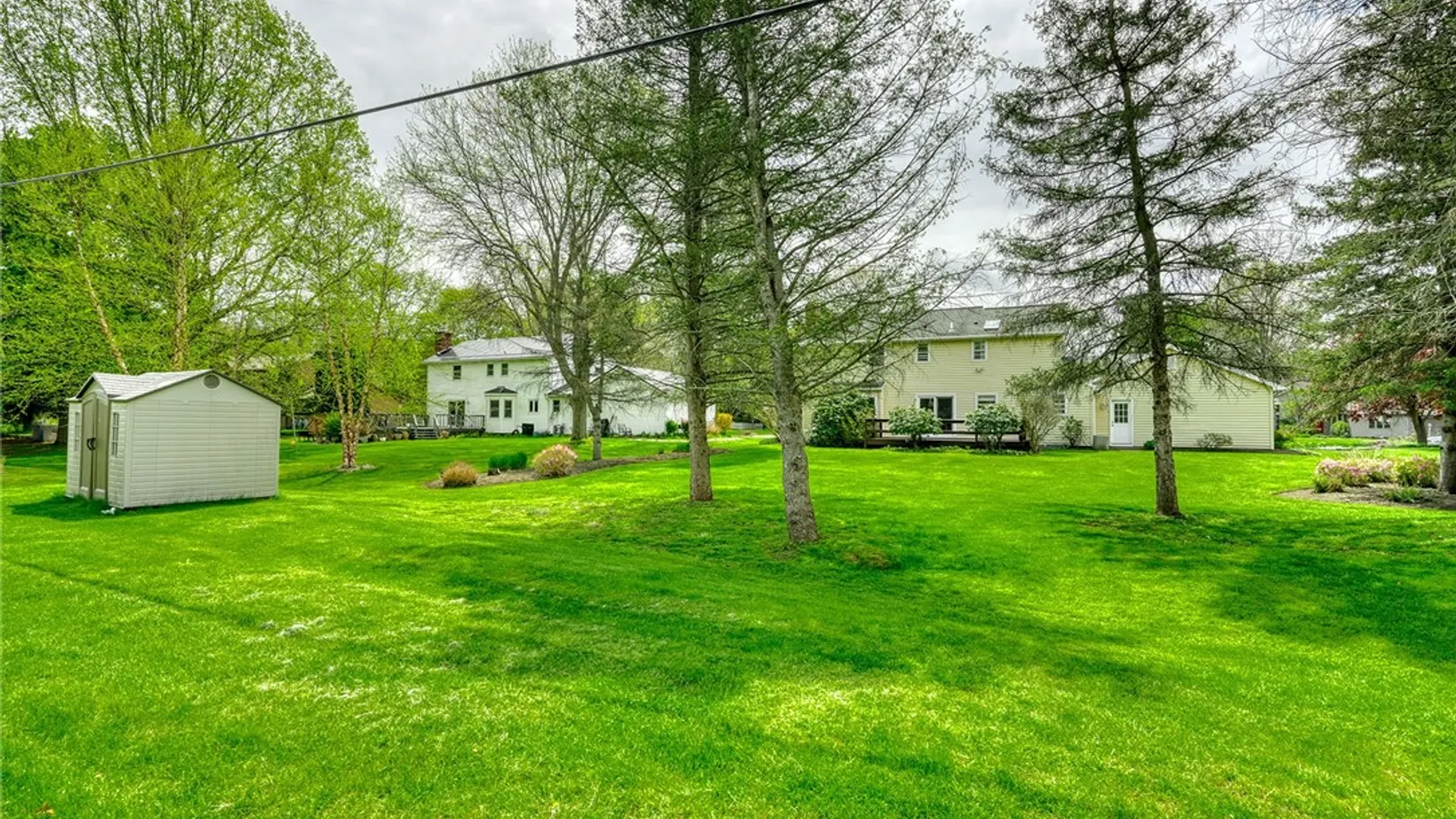 Property at 6 Hunters Pointe, Pittsford, NY 14534 45