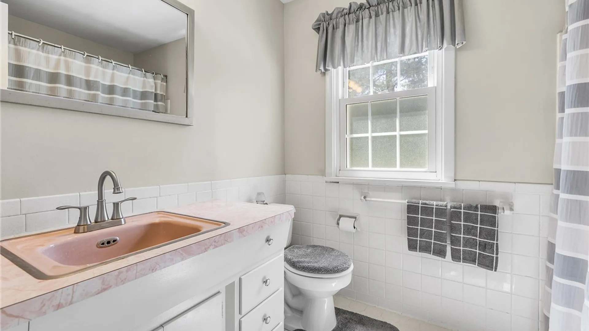 Property at 142 Wedgewood Drive, Penfield, NY 14526 20
