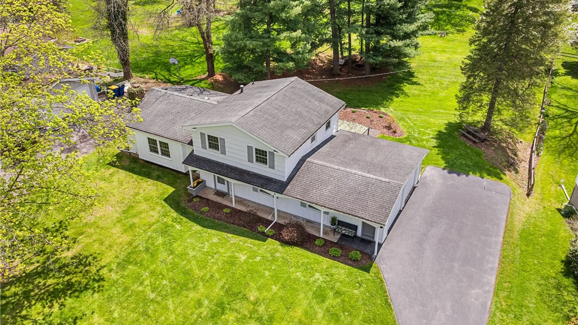 Property at 142 Wedgewood Drive, Penfield, NY 14526 47