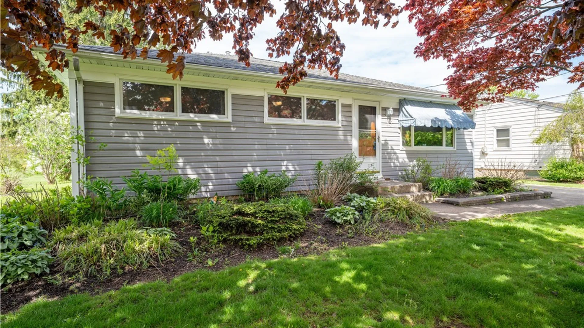 Property at 85 Lenora Drive, Hamburg, NY 14075 2