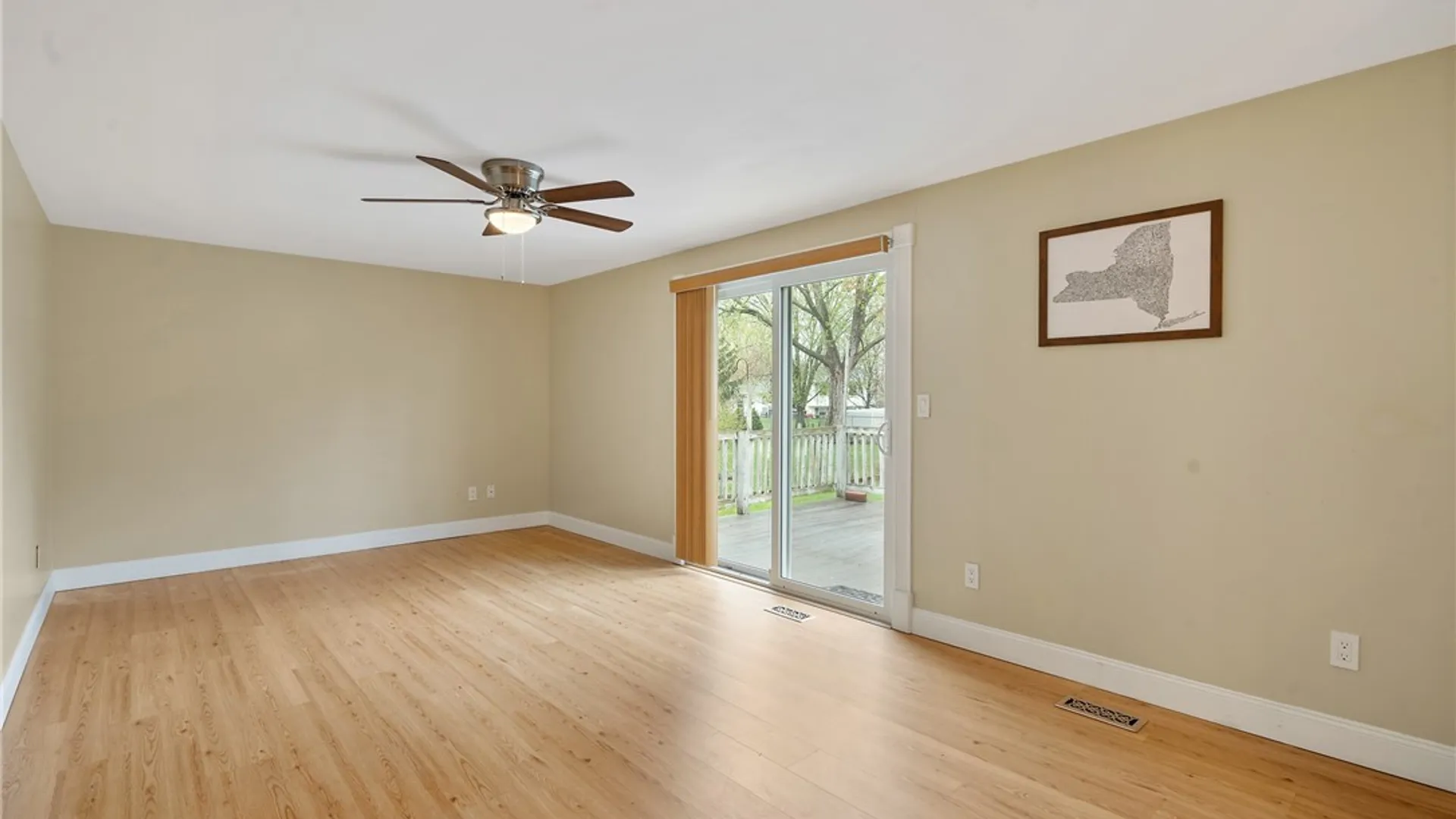 Property at 5997 Rita Lane, Cicero, NY 13039 10
