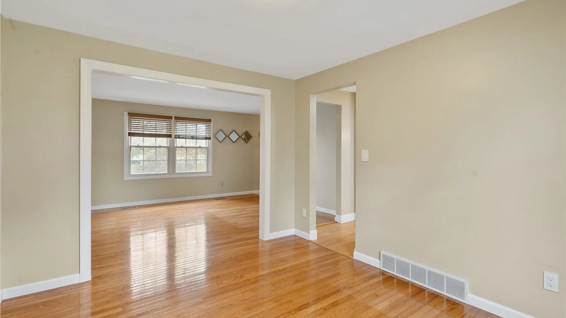 Property at 5997 Rita Lane, Cicero, NY 13039 9