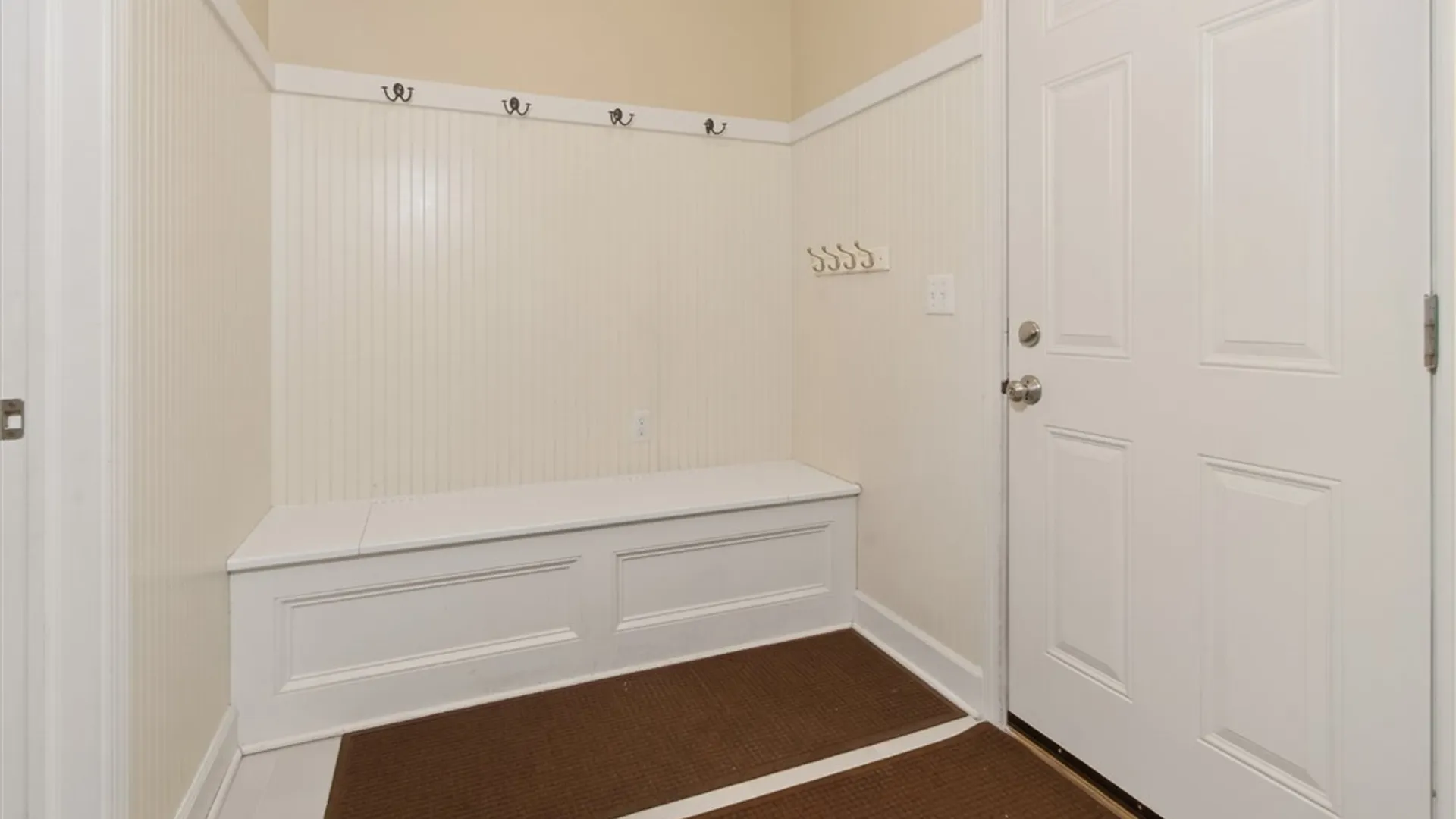Property at 1762 Schlegel Rd, Webster, NY 14580 17