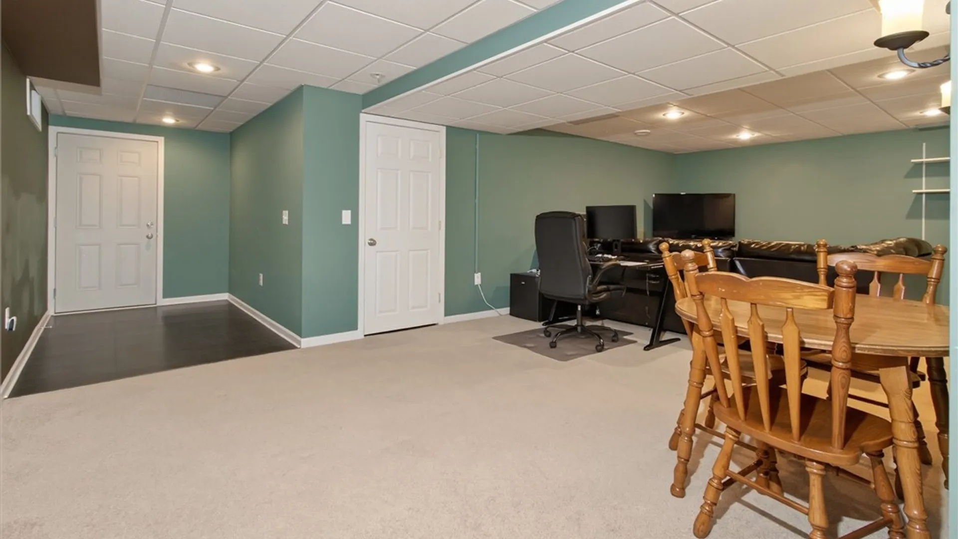 Property at 1762 Schlegel Rd, Webster, NY 14580 41