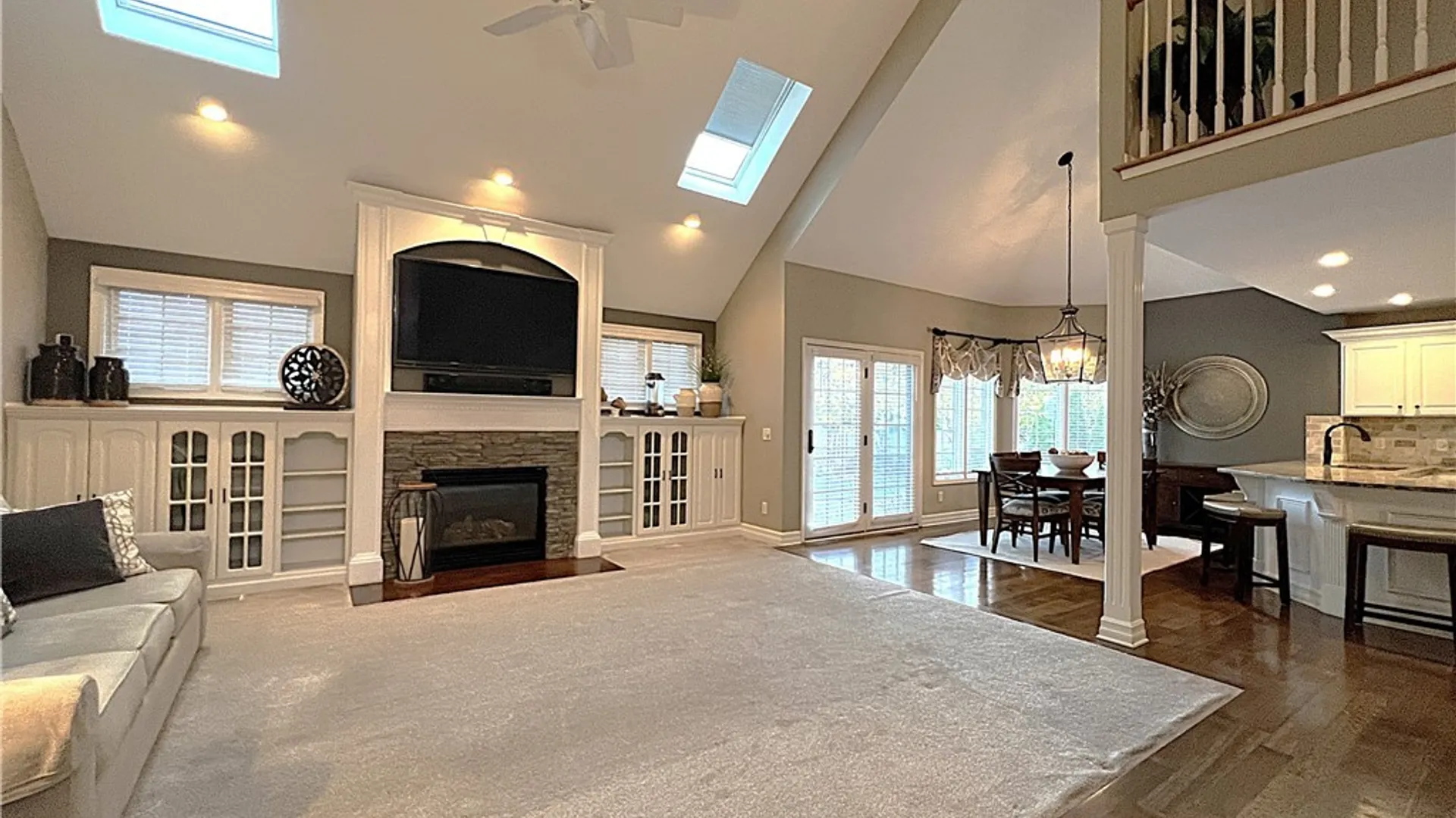 Property at 4059 Foxwood Lane, Clarence, NY 14221 7
