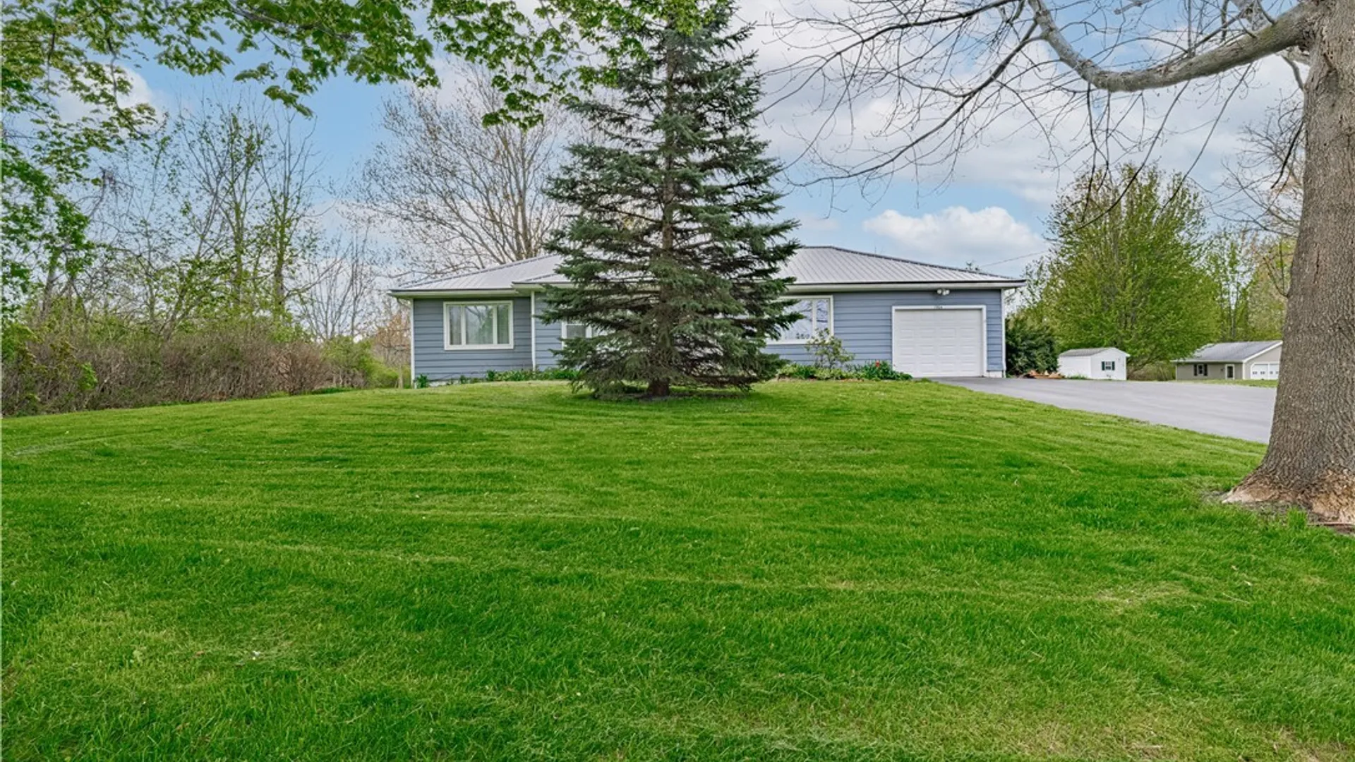 Property at 7964 Chestnut Ridge Road, Royalton, NY 14067 30