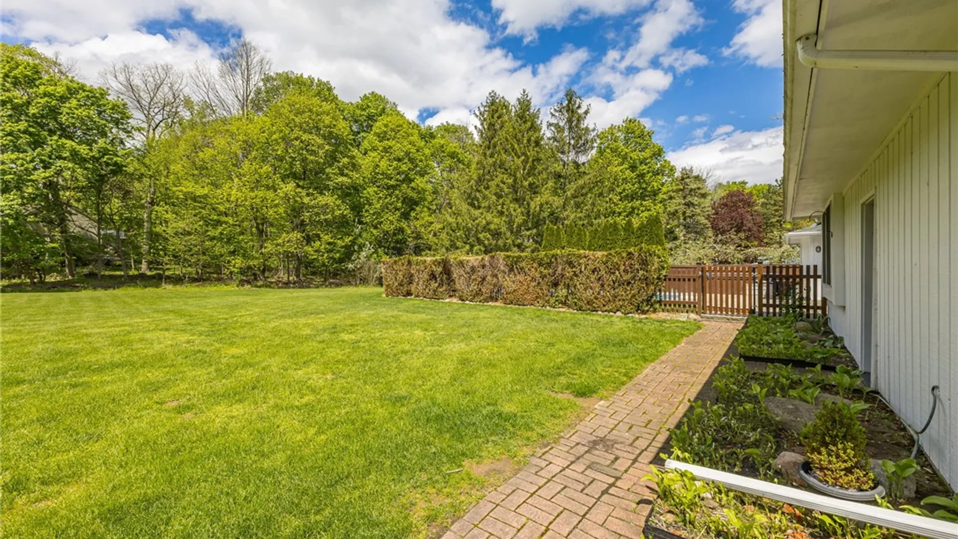 Property at 190 Drumlin View Drive, Mendon, NY 14506 42