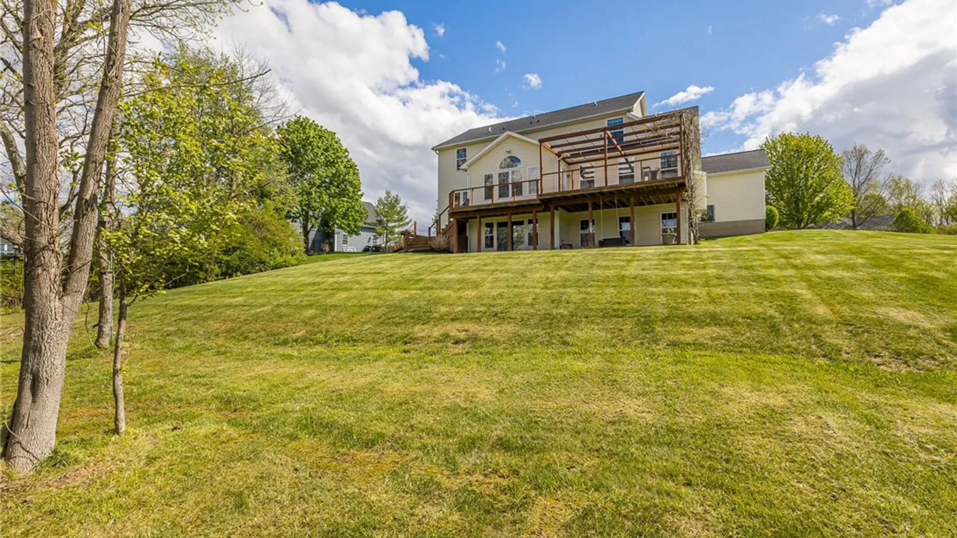 Property at 6594 Bradhurst Street, Victor, NY 14564 47