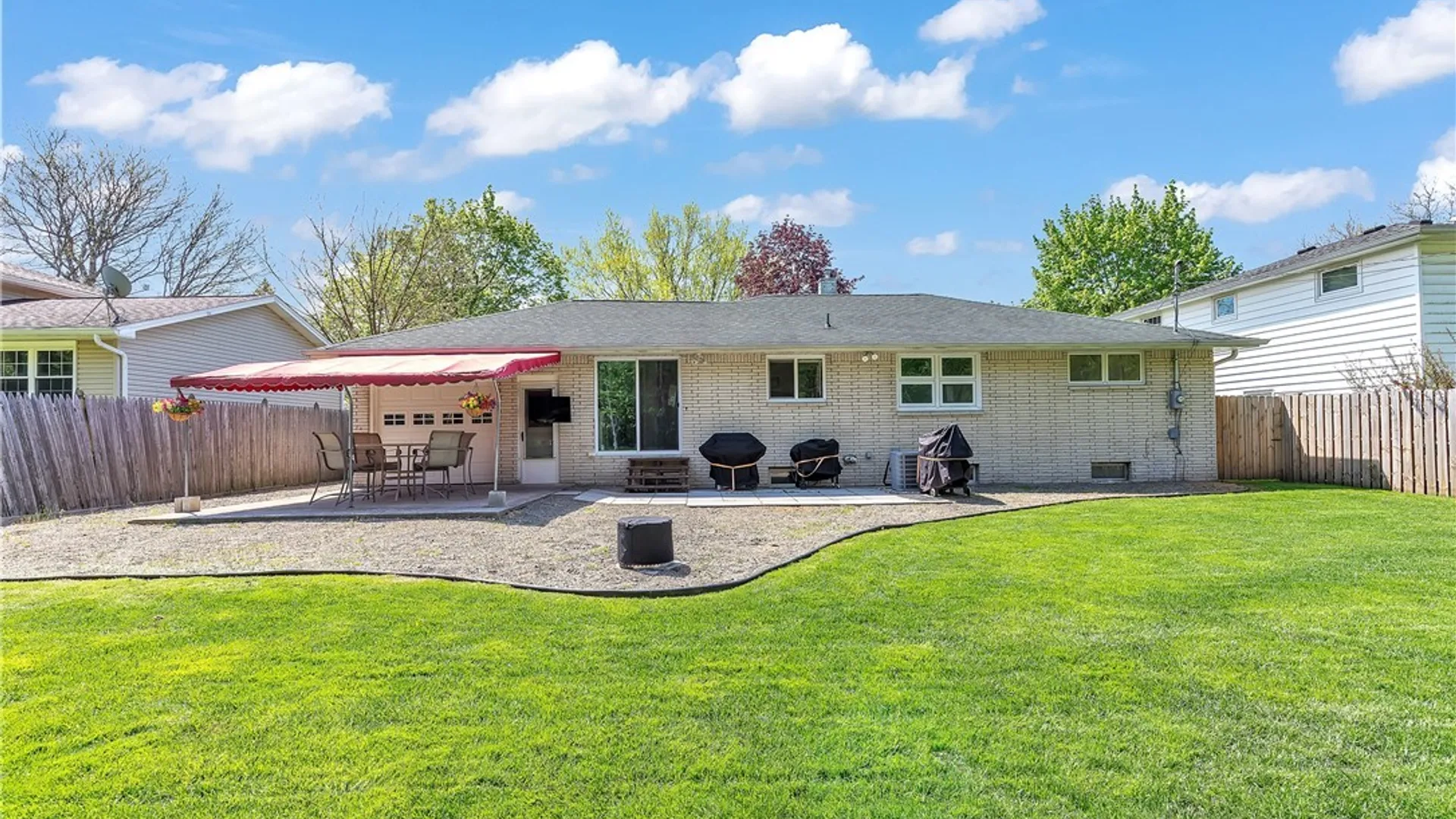 Property at 53 Burgundy Ter, Amherst, NY 14228 4