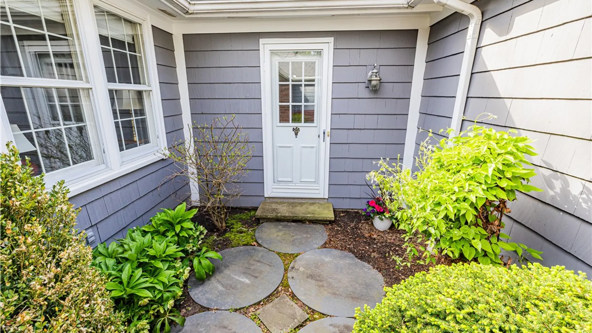 Property at 31 Tobey Woods, Pittsford, NY 14534 4