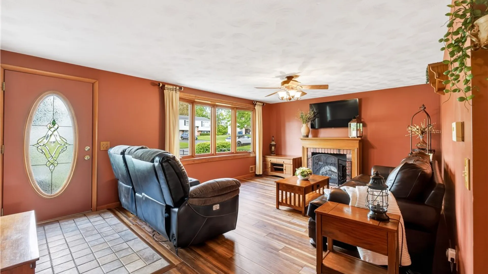 Property at 11 Aldrich Drive, Palmyra, NY 14522 13