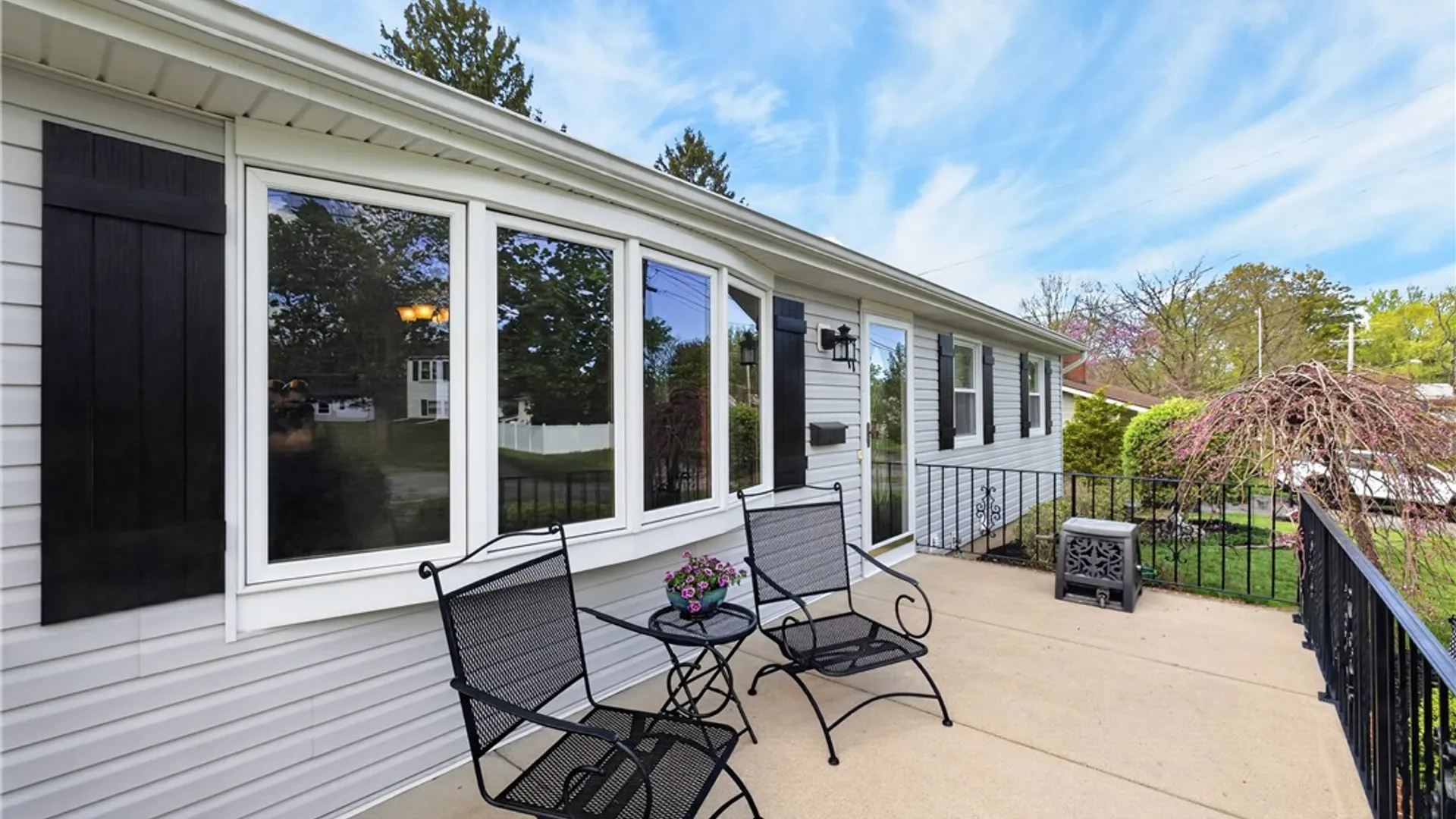 Property at 11 Aldrich Drive, Palmyra, NY 14522 2