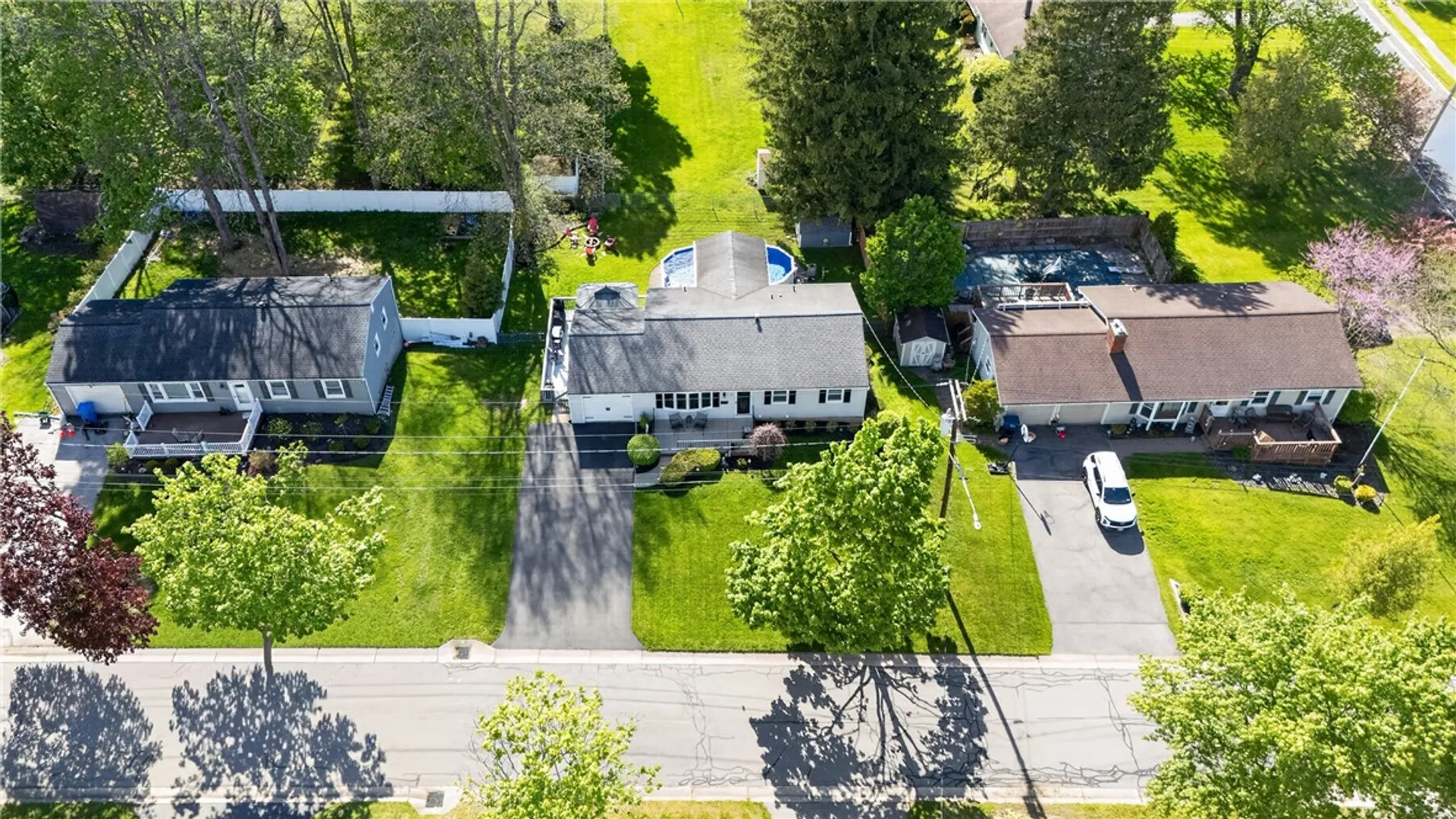 Property at 11 Aldrich Drive, Palmyra, NY 14522 38