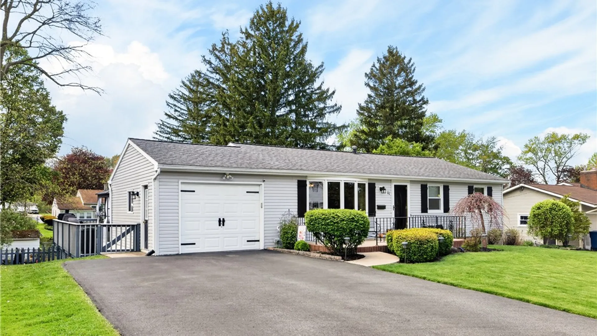 Property at 11 Aldrich Drive, Palmyra, NY 14522 39