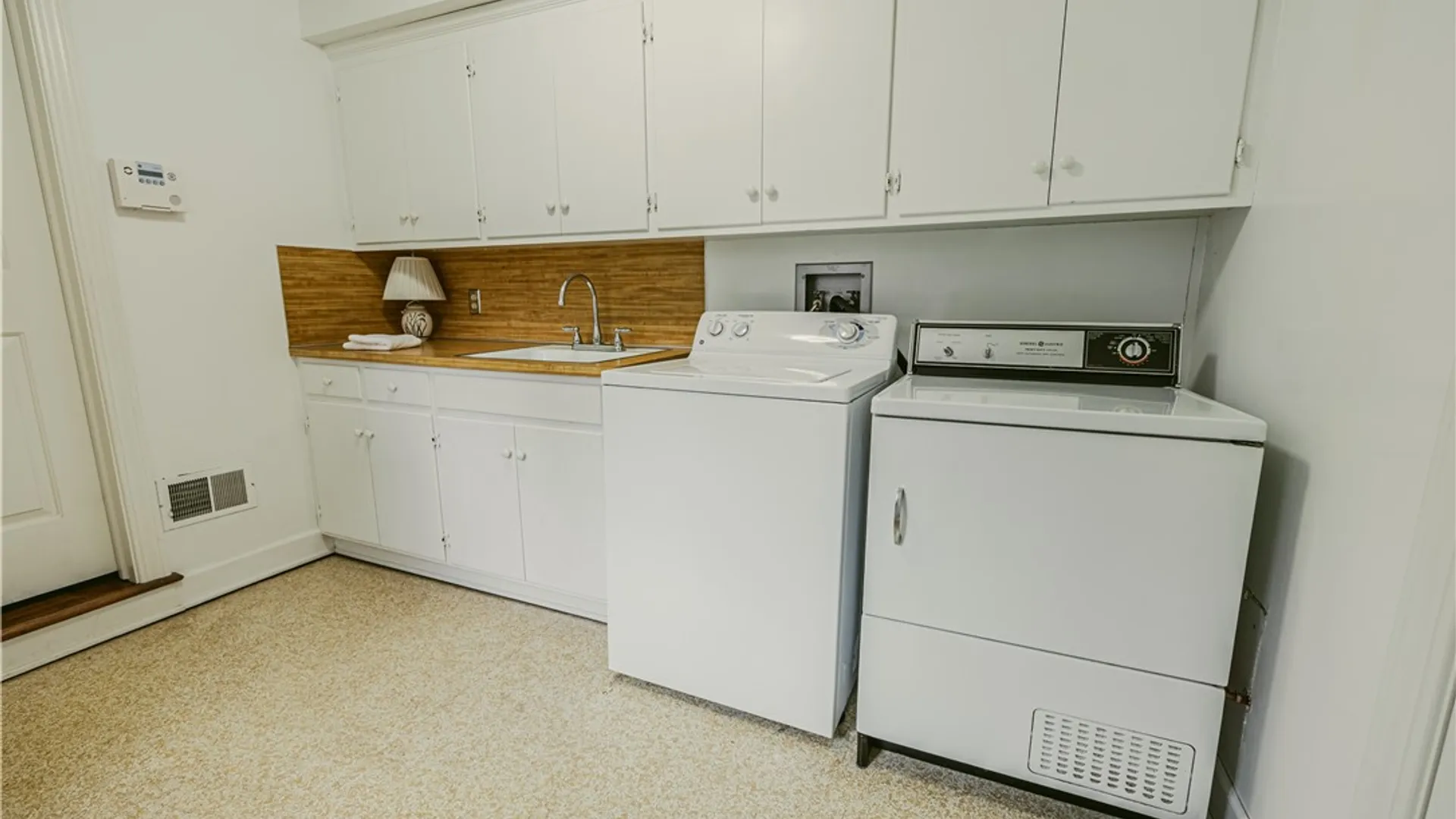 Property at 31 Tobey Woods, Pittsford, NY 14534 30