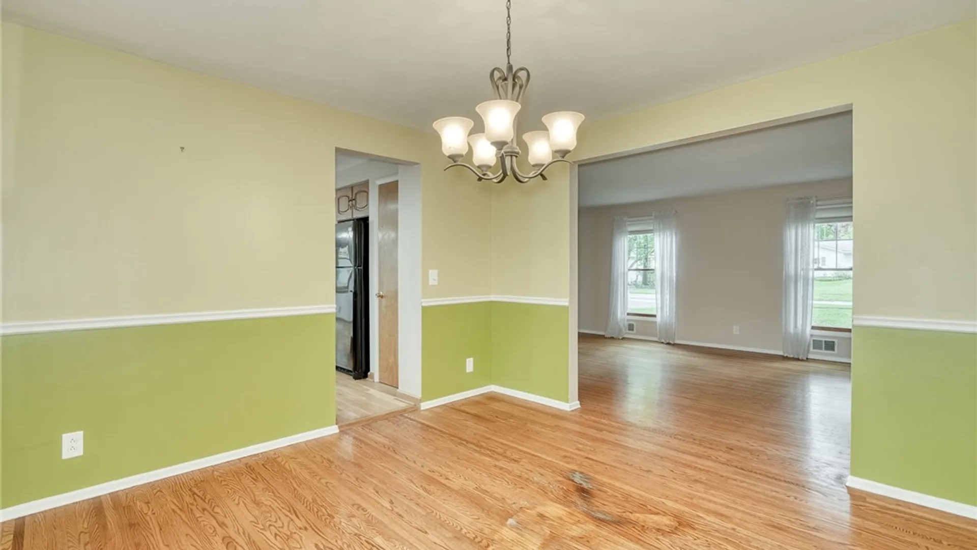Property at 160 Courtly Circle, Greece, NY 14615 11