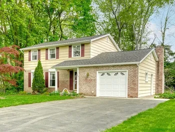 Property at 160 Courtly Circle, Greece, NY 14615