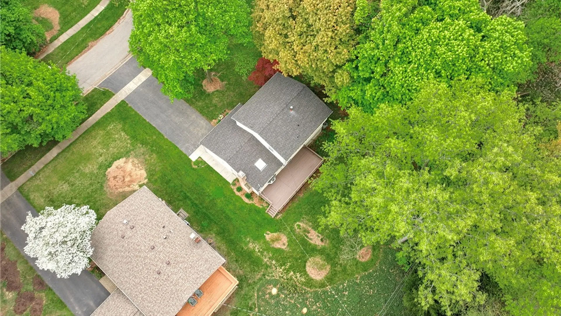 Property at 160 Courtly Circle, Greece, NY 14615 6