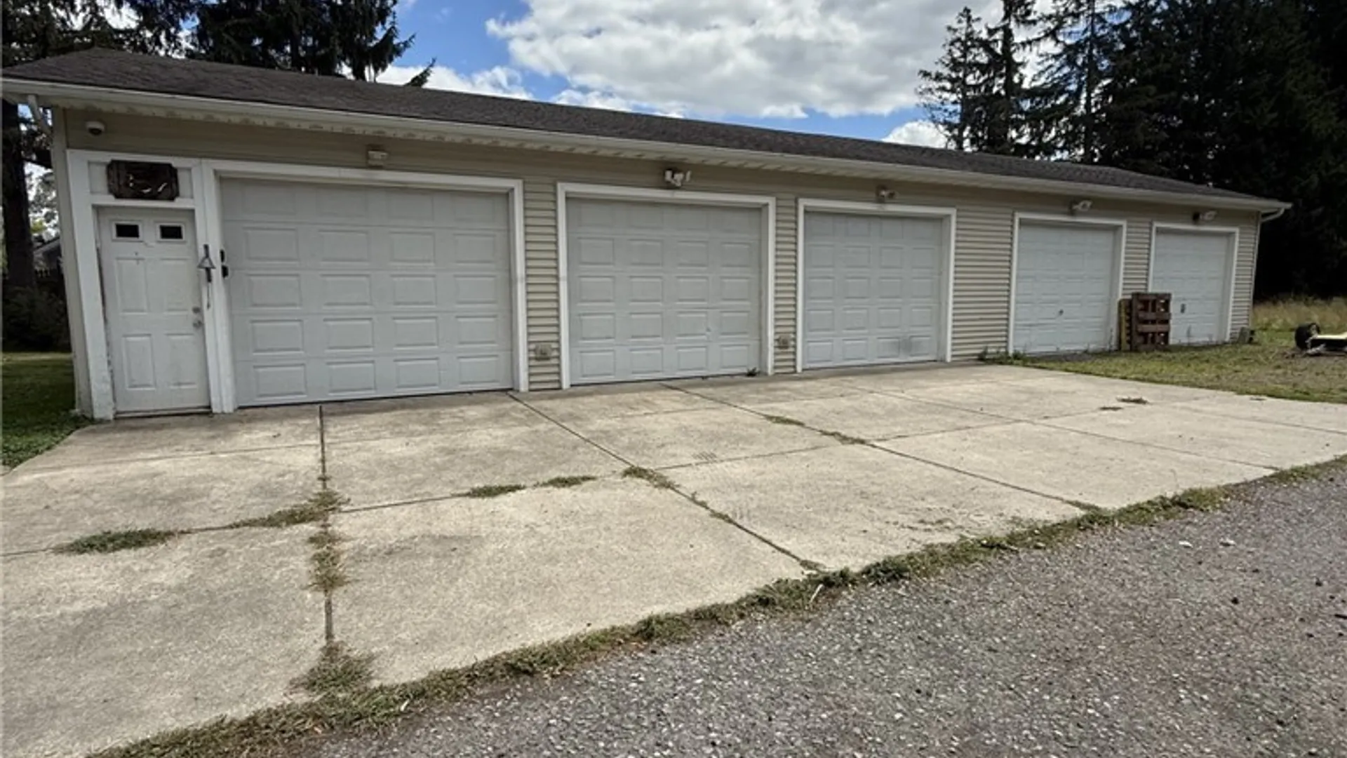 Property at 3366 Niagara Falls Boulevard, Wheatfield, NY 14120 22