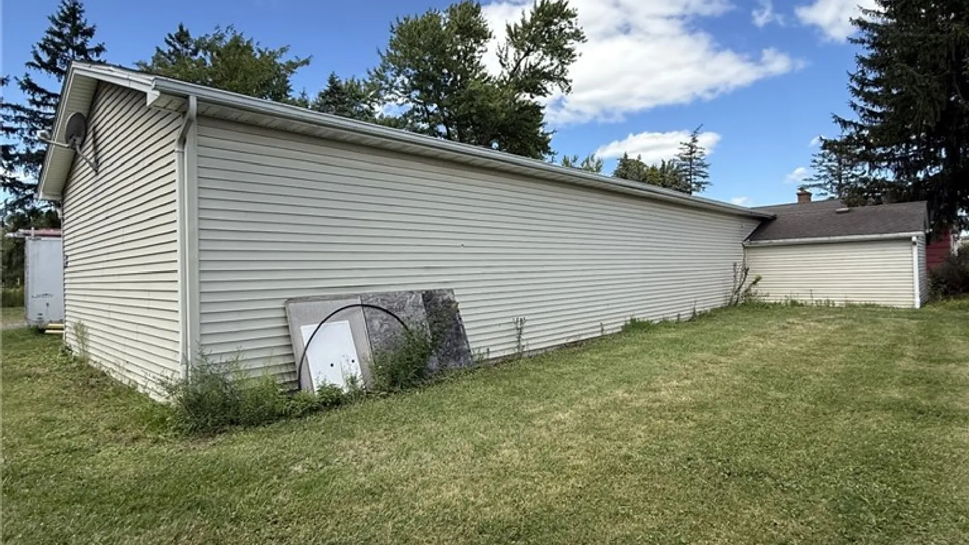 Property at 3366 Niagara Falls Boulevard, Wheatfield, NY 14120 27